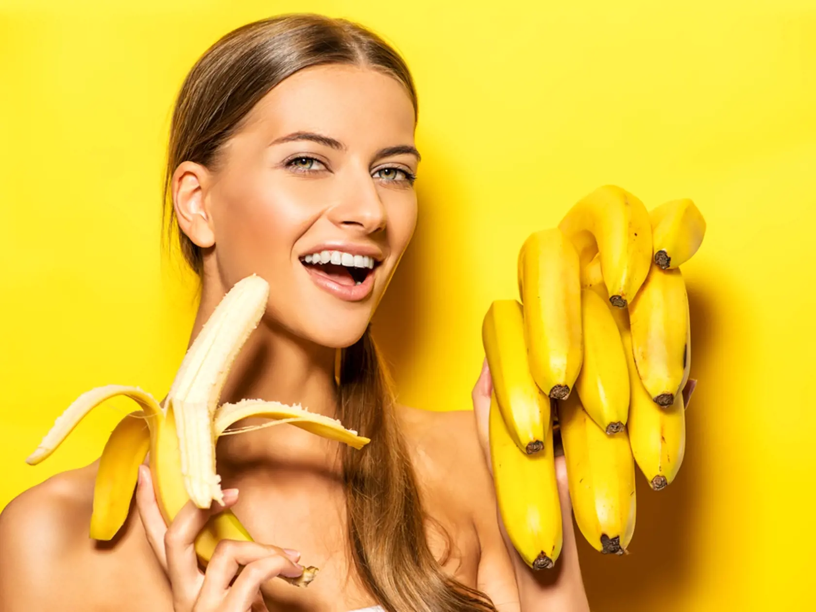 Obsahuje hormón-serotonín, preto funguje aj ako prírodné antidepresívum, zlepšuje náladu a robí vás šťastnejšími. Pomáha liečiť úzkosť, nespavosť, únavu aj podráždenosť. Banány sú bohaté na draslík, ktorý pomáha sústrediť sa. Odporúčaná konzumácia jeden banán denne.
