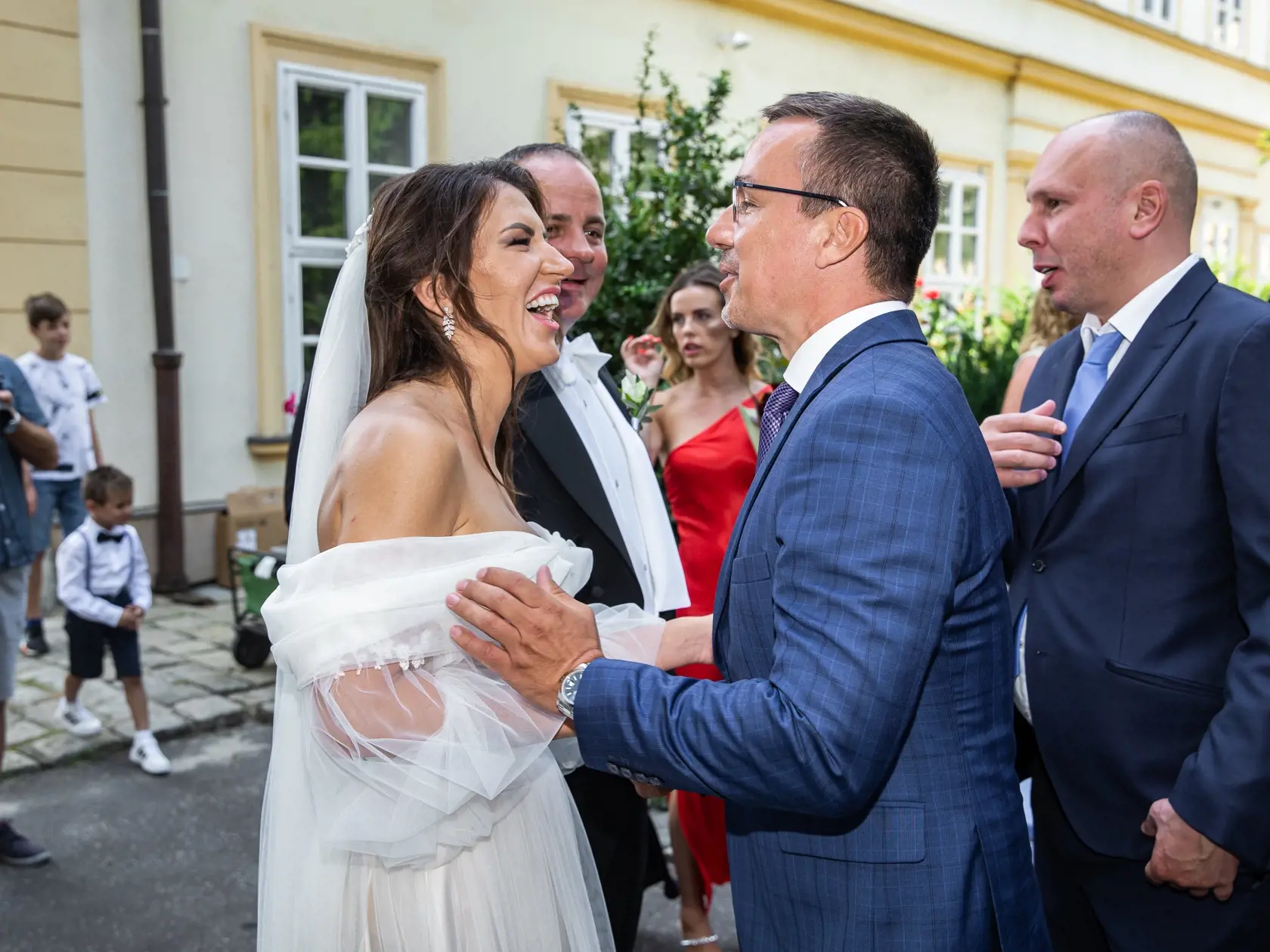 Svadba Juraja Drobu a Miroslavy Valovičovej v Bratislave. Na snímke je Miroslava Valovičová a Erik Tomáš.