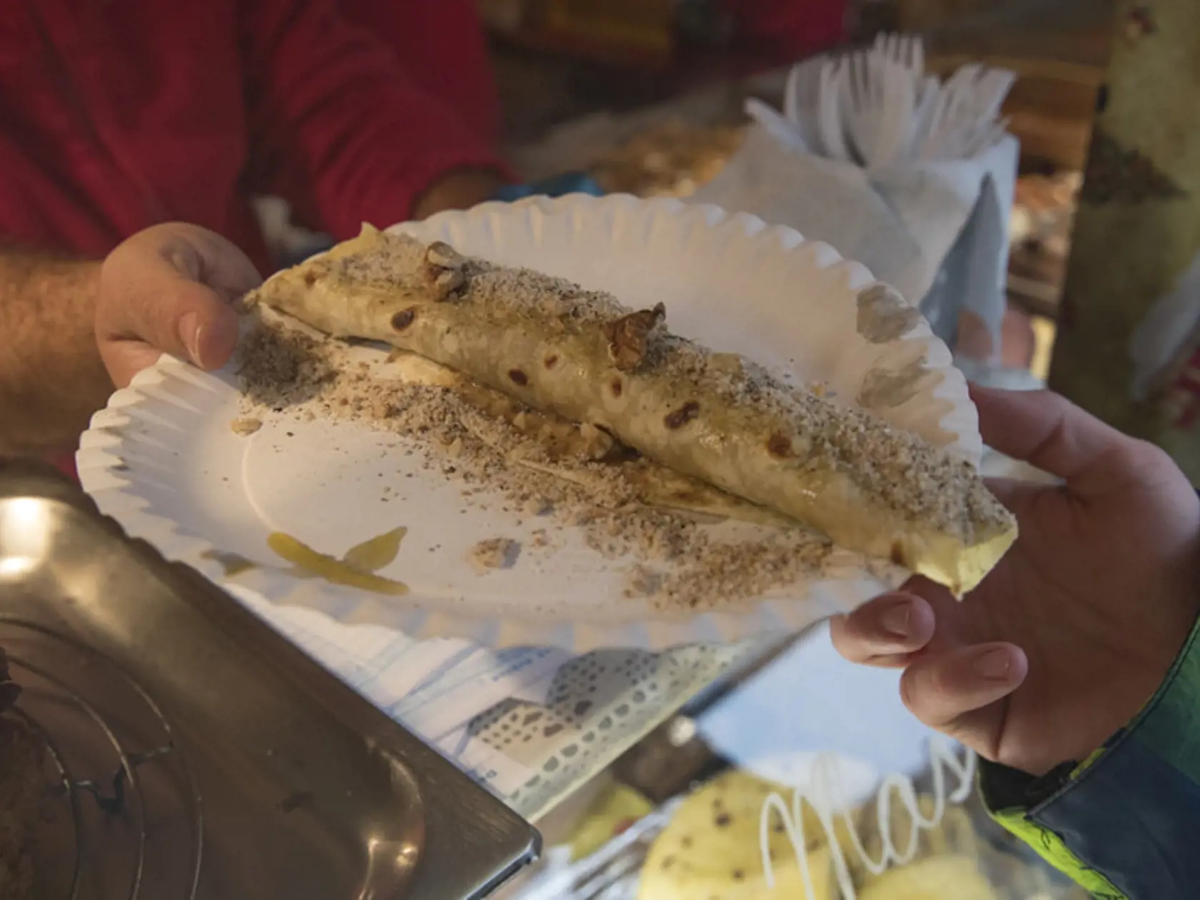 Niektorí predávajúci pokojne skladujú lekše na zemi.