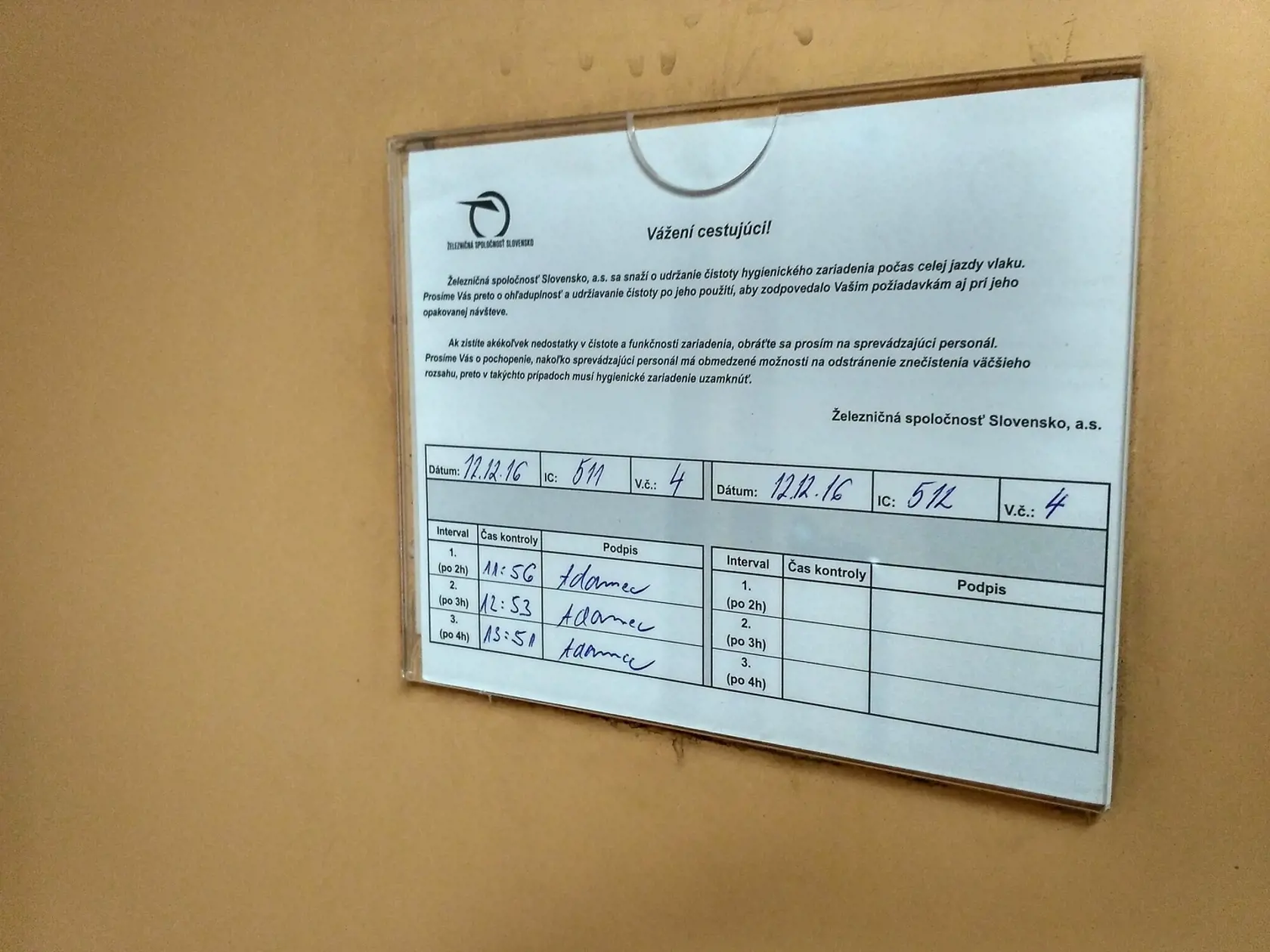 Porovnali sme štátne IC vlaky a RegioJet .