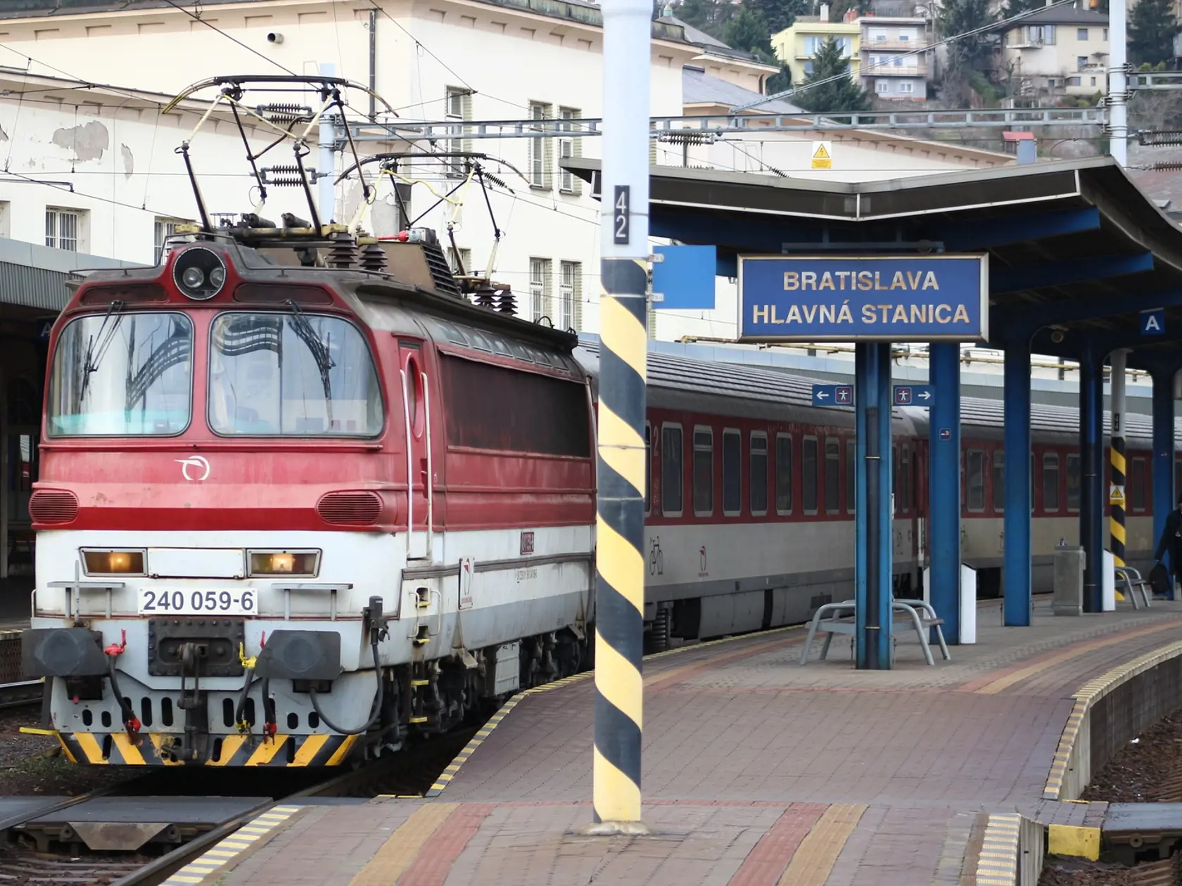 Porovnali sme štátne IC vlaky a RegioJet .