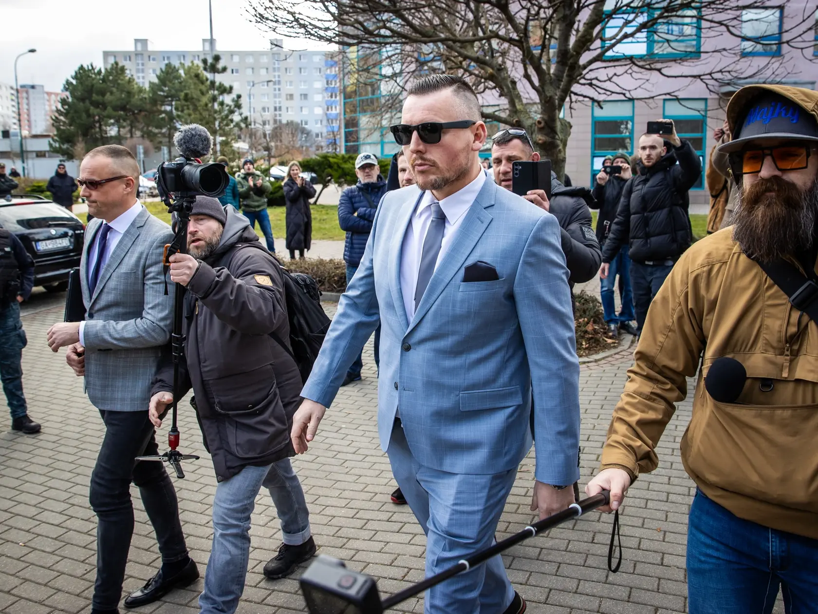 Rozhodovanie o sťažnosti prokurátora v kauze Danny Kollár na najvyššom súde v Petržalke. Na snímke je Daniel Bombic ako prichádza na súd.