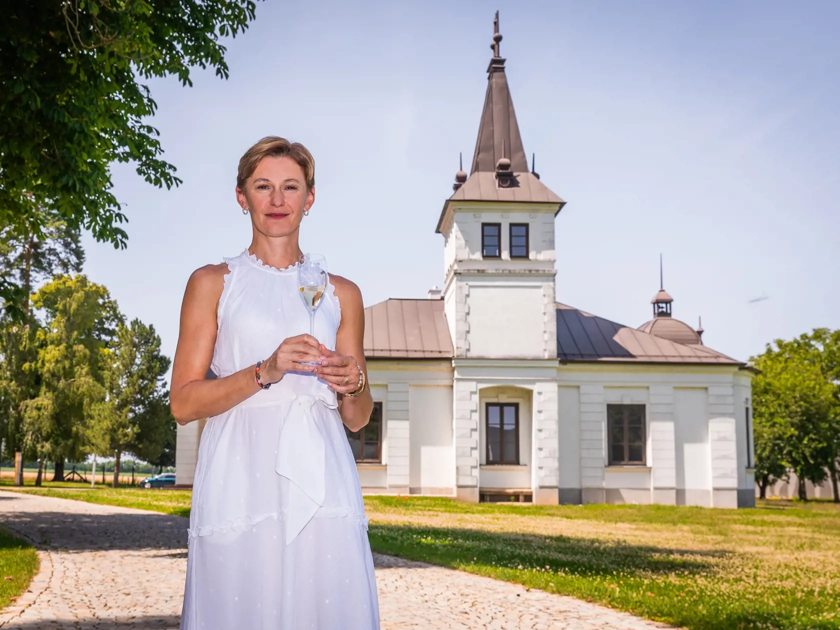 Reportáž z vinárstva v obci Rúbaň v okrese Nové Zámky. Na snímke majiteľka vinárstva Chateau Rúbaň Vladimíra Ollé. 