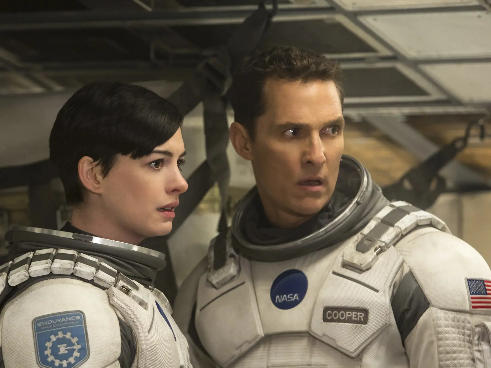 Anne Hathaway vo filme Interstellar.