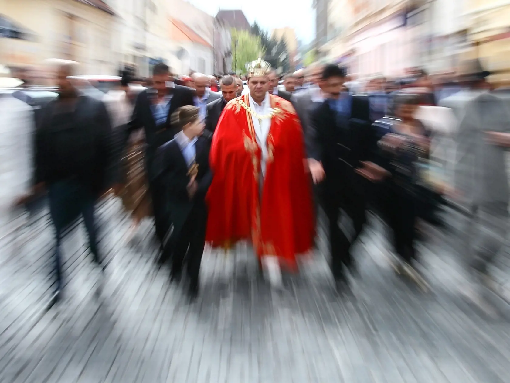Korunovácia rómskeho kráľa.