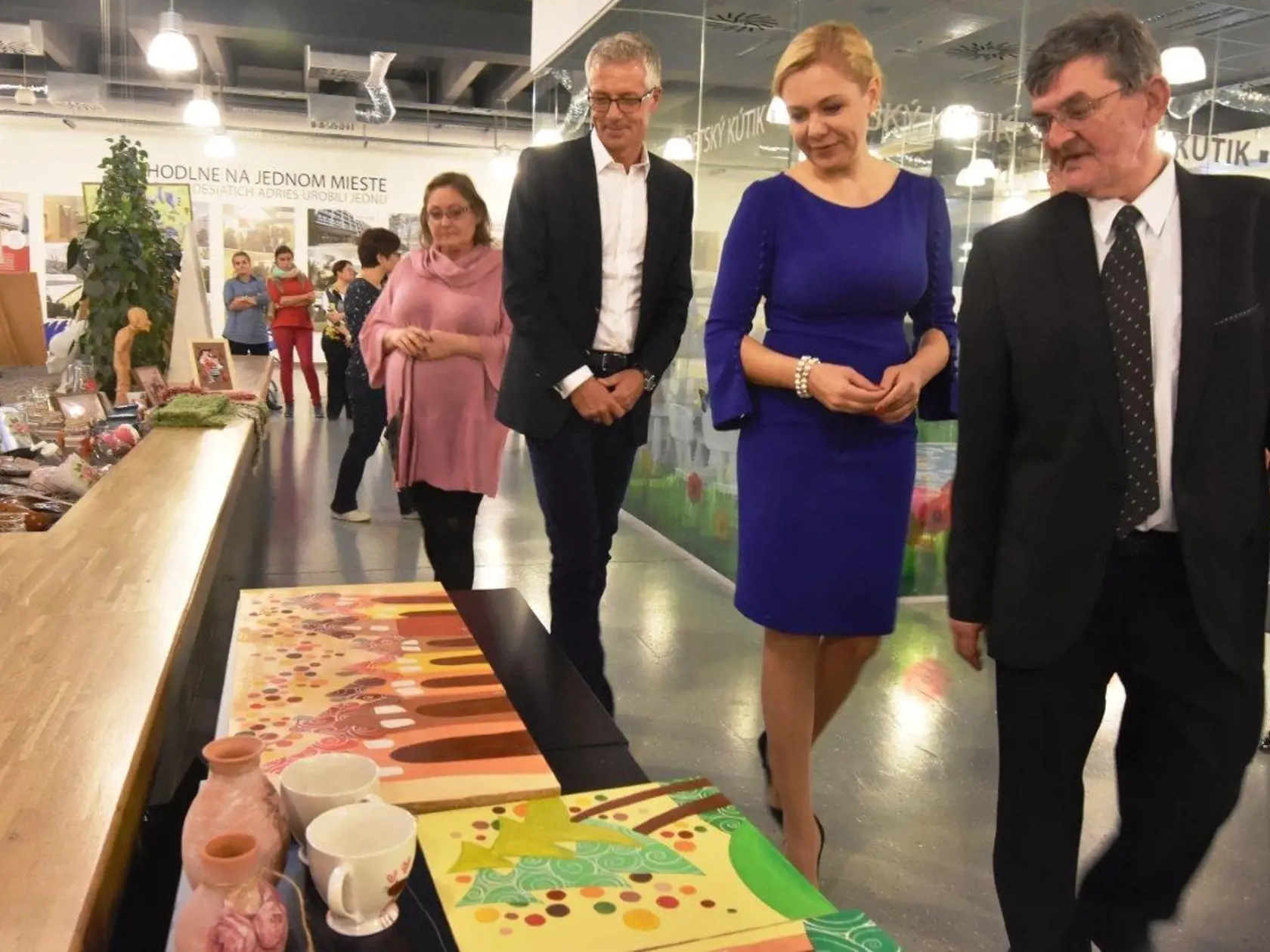 Módu si užíva! Exministerka vnútra a podpredsedníčka Hlasu-SD Denisa Saková (47) patrí medzi najlepšie oblečené slovenské političky. Jej vycibrený vkus vychválila aj odborníčka.