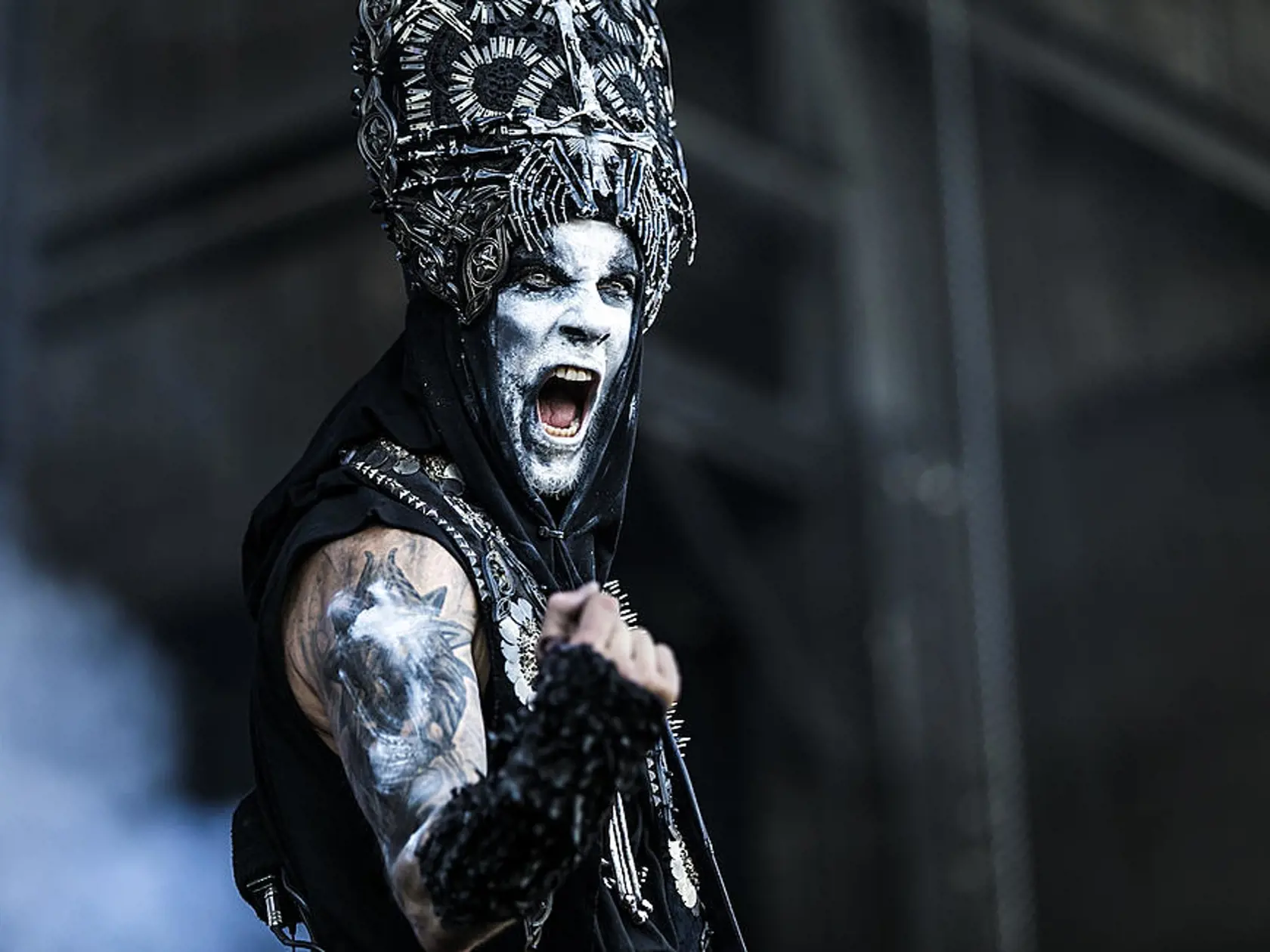 V Poľsku sa dokonca organizovali veľké pochody rovno pred bránami festivalu, to isté bolo v Nemecku.