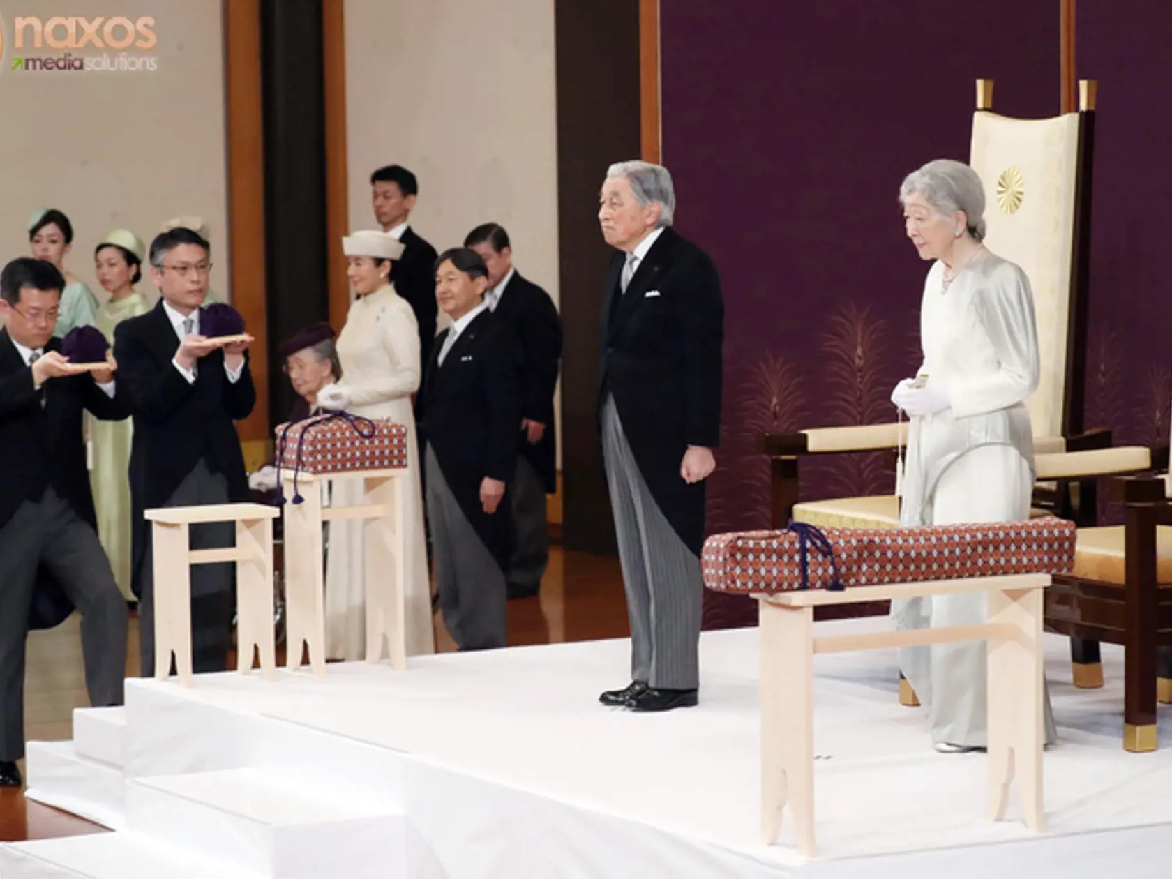 Japonský cisár Akihito v utorok oficiálne abdikoval.