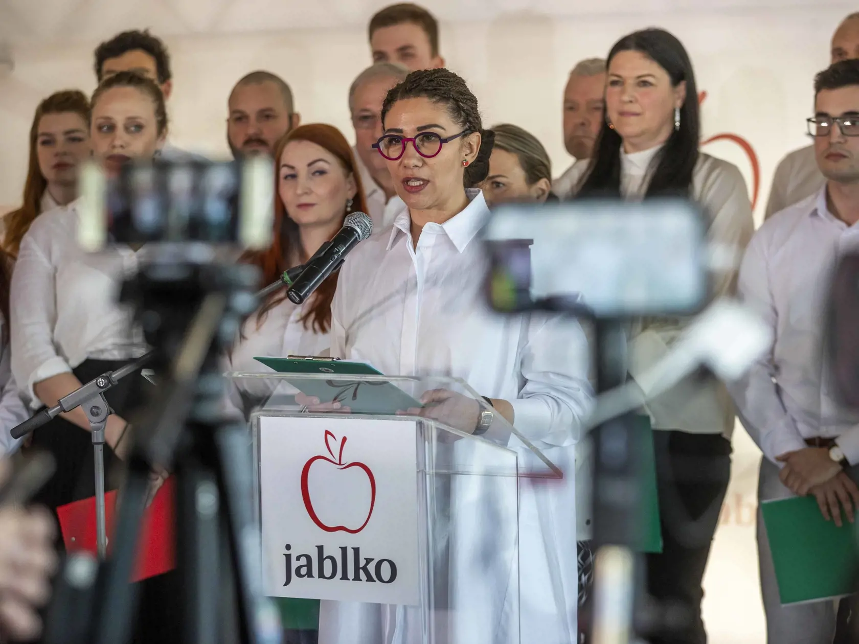 Zakladateľka Jablka zároveň podčiarkla Hegerove slová, že programové tézy strán majú veľmi veľa prienikov.