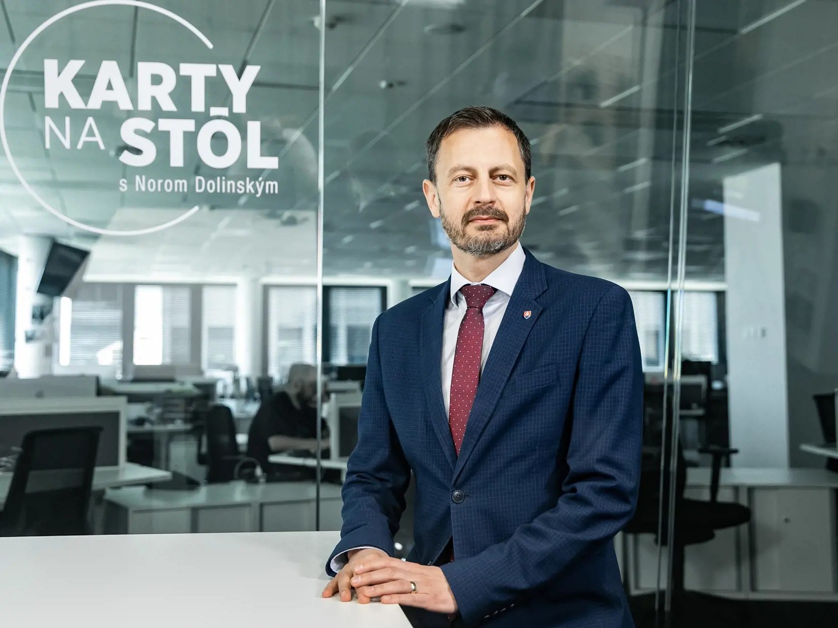 Diskusná relácia "Karty na stôl", ktorej hosťom bol Eduard Heger.