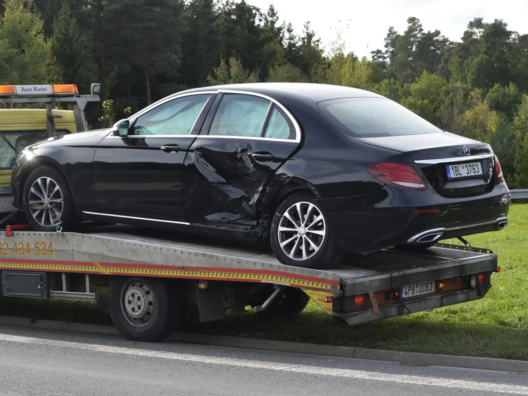 Po nehode v roku 2017 odviezla jeho auto odťahovka.