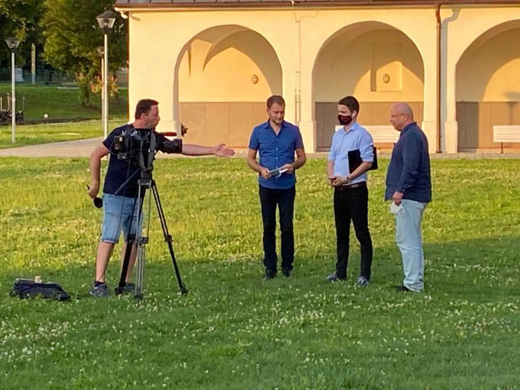 Matovič sa stretol s pani Zuzanou, ktorá nevyhrala v očkovacej lotérii pre zlý signál.