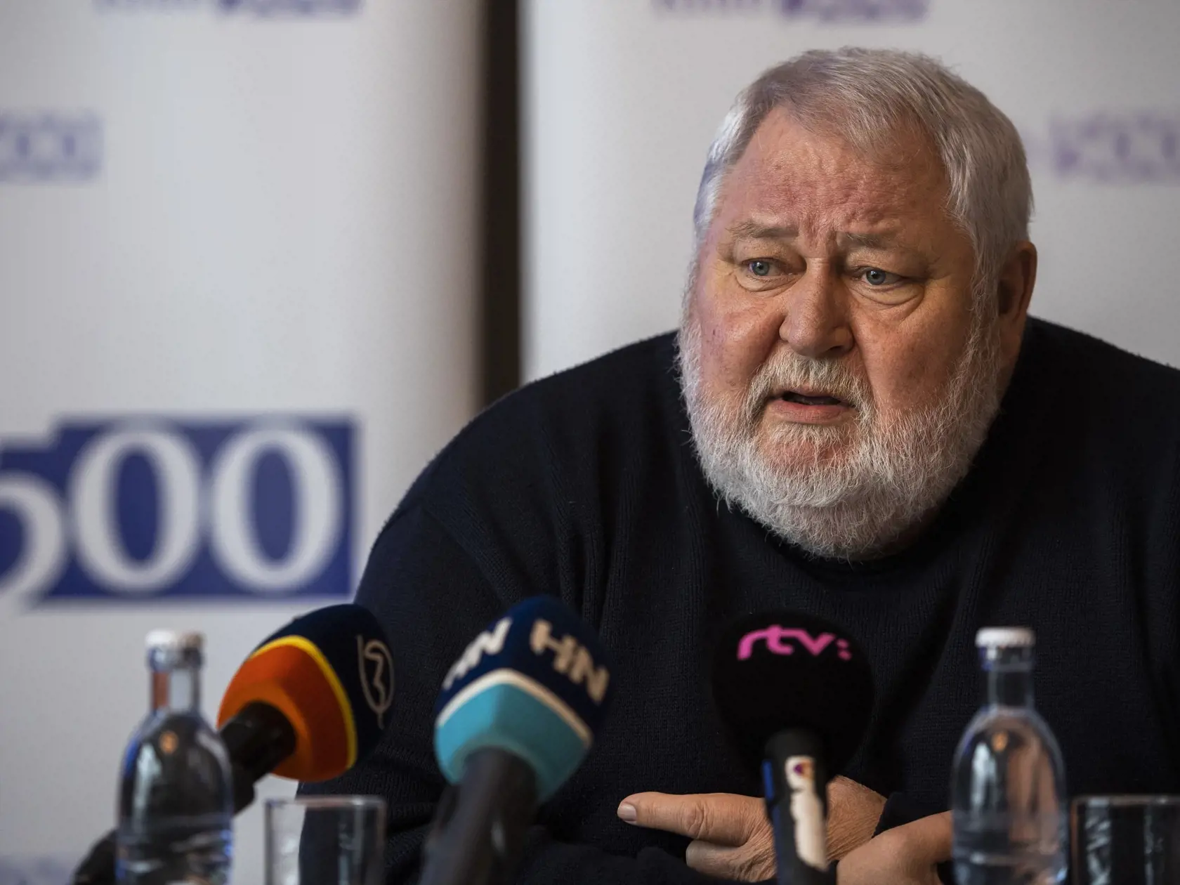 Na snímke predseda Klubu 500 Vladimír Soták počas spoločnej tlačovej konferencie Klubu 500 a Slovenskej obchodnej a priemyselnej komory (SOPK) k dopadu prudkého zvyšovania cien elektriny a plynu na priemyselné podniky v Bratislave 12. októbra 2021. FOTO TASR - Jaroslav Novák