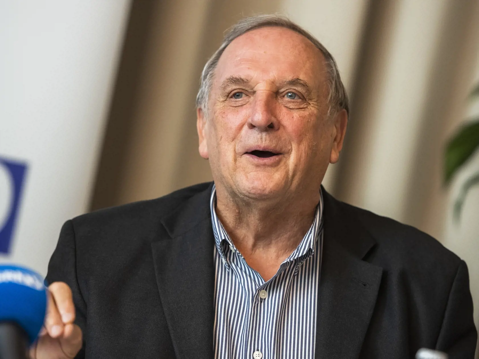 Na snímke predseda Slovenskej obchodnej a priemyselnej komory (SOPK) Peter Mihók počas spoločnej tlačovej konferencie Klubu 500 a Slovenskej obchodnej a priemyselnej komory (SOPK) k dopadu prudkého zvyšovania cien elektriny a plynu na priemyselné podniky v Bratislave 12. októbra 2021. FOTO TASR - Jaroslav Novák