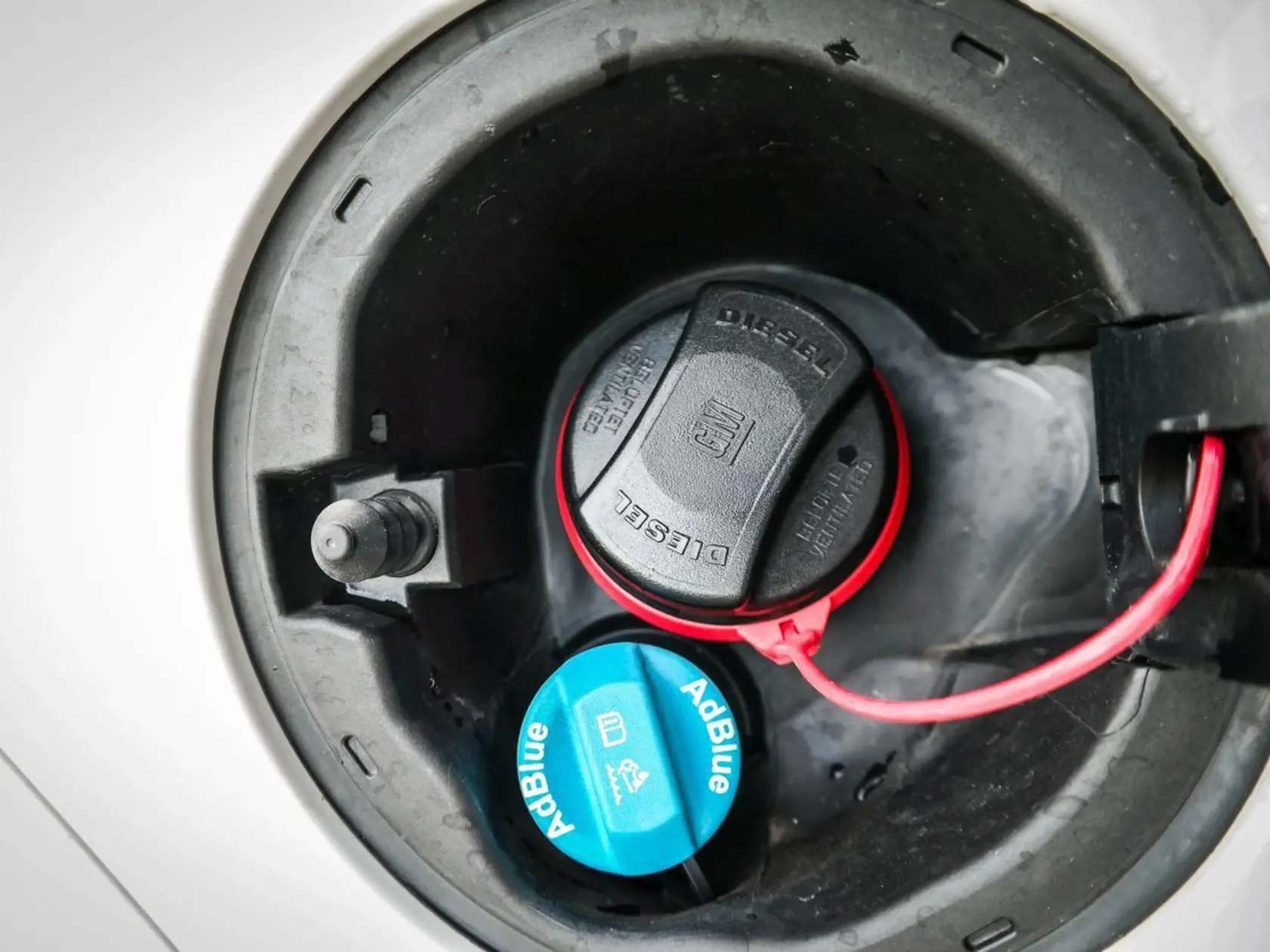 Veľký naftový motor má nízke emisie aj vďaka použitiu technológie AdBlue