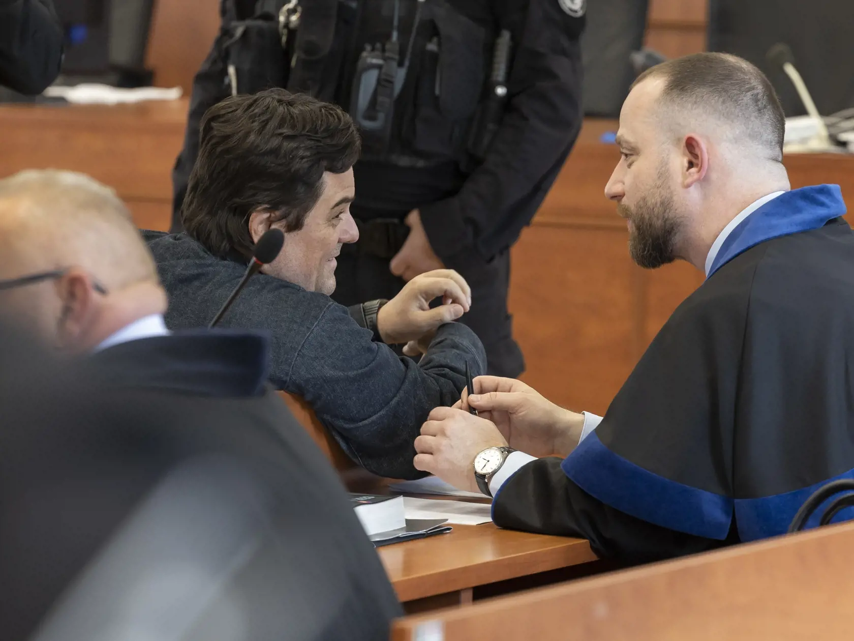 Rozsudok Špecializovaného trestného súdu v Pezinku vo veci objednávky vraždy investigatívneho novinára Jána Kuciaka a jeho snúbenice Martiny Kušnírovej, ako aj objednávky vraždy prokurátorov Lipšica, Šufliarskeho a Žilinku. Na snímke je obžalovaný Marián Kočner so svojim obhájcom Markom Parom.