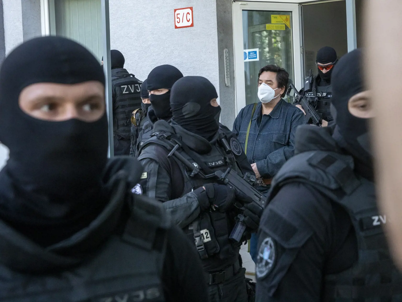 Na snímke proces vraždy Jána Kuciaka a jeho snúbenice.
Odchod obvinených Marián Kočner, zbavený viny