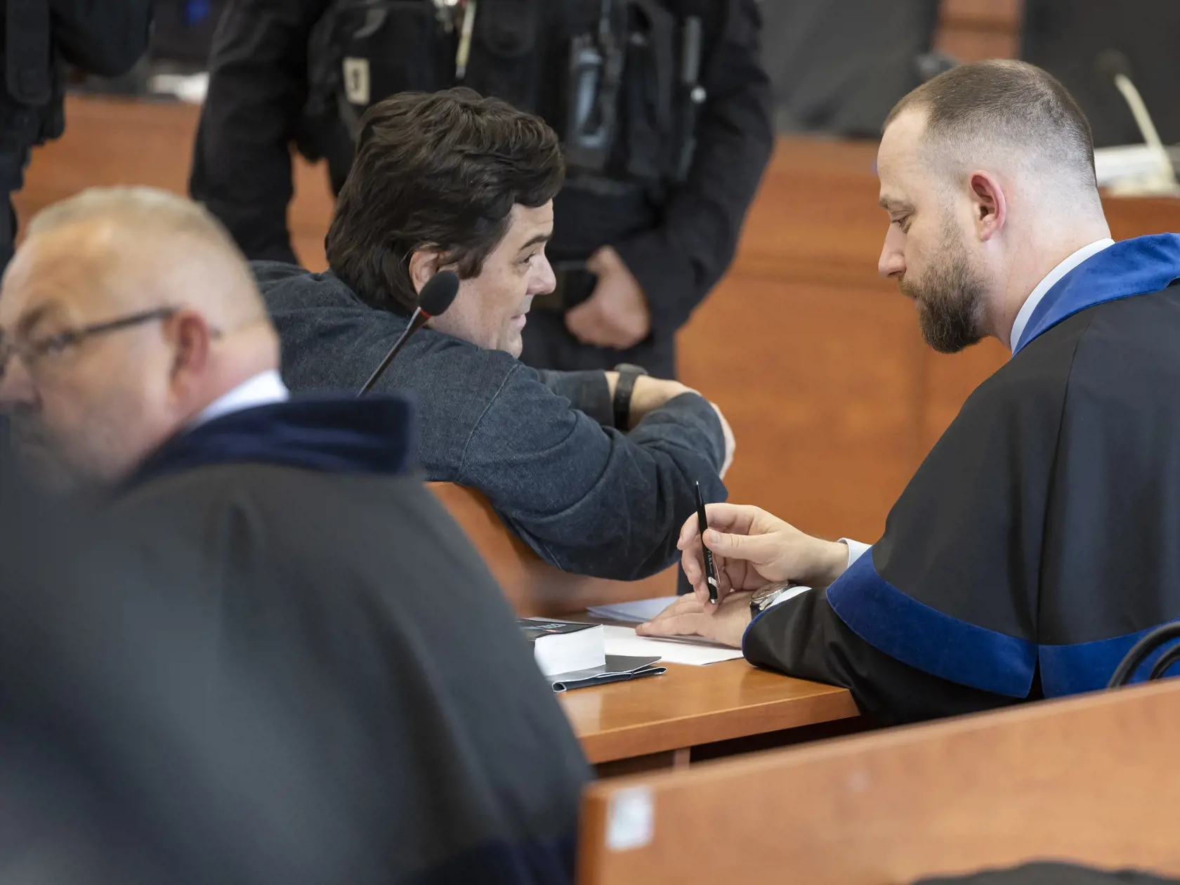 Rozsudok Špecializovaného trestného súdu v Pezinku vo veci objednávky vraždy investigatívneho novinára Jána Kuciaka a jeho snúbenice Martiny Kušnírovej, ako aj objednávky vraždy prokurátorov Lipšica, Šufliarskeho a Žilinku. Na snímke je obžalovaný Marián Kočner so svojim obhájcom Markom Parom.