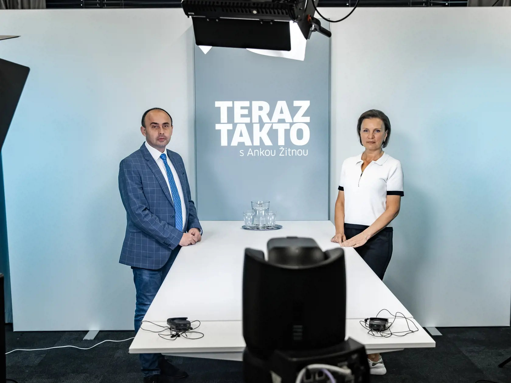 Diskusná relácia “Teraz Takto” Anky Žitnej, ktorej hosťom bol Radoslav Štefančík. Na snímke je Radoslav Štefančík.