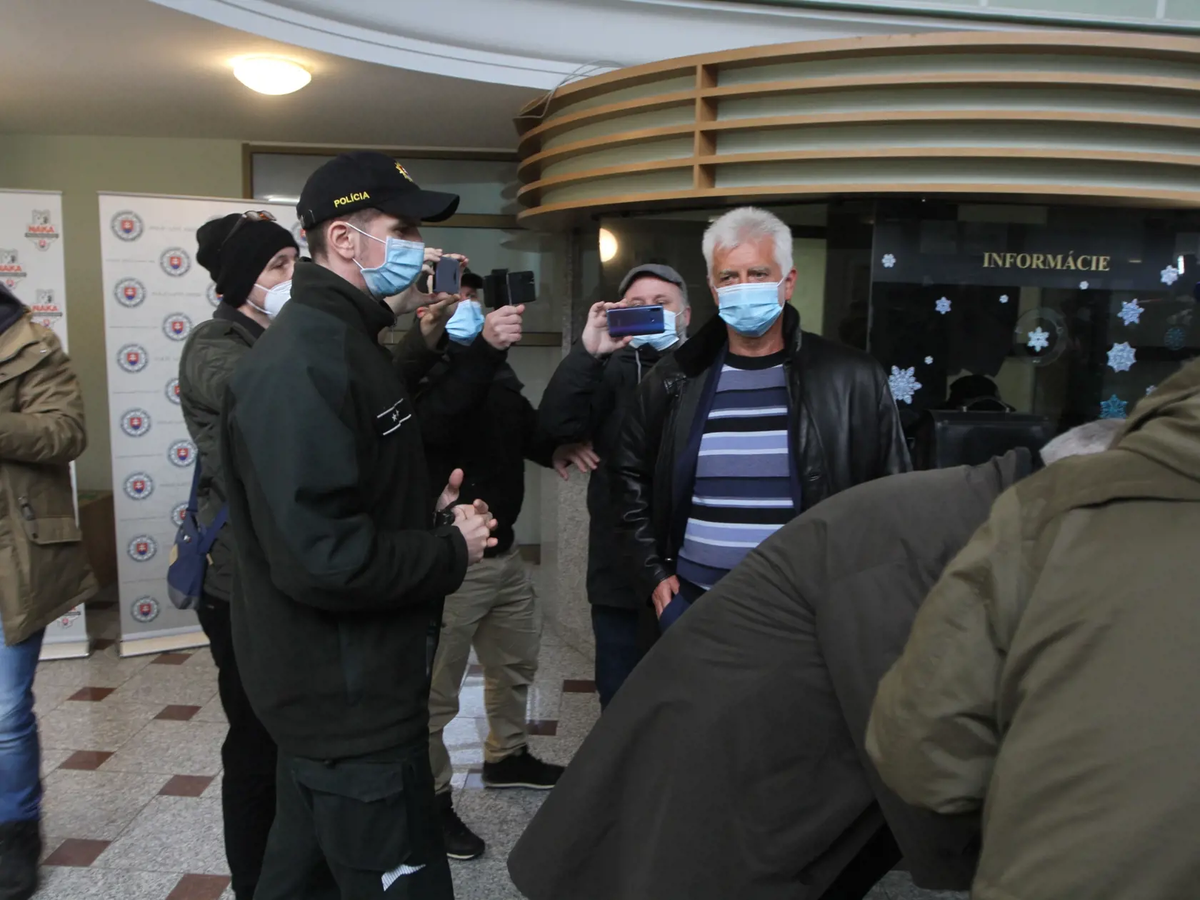 Na Prezídiu Policajného zboru v Bratislave vypovedá podnikateľ Jozef Brhela, ktorý figuruje v kauze Mýtnik.