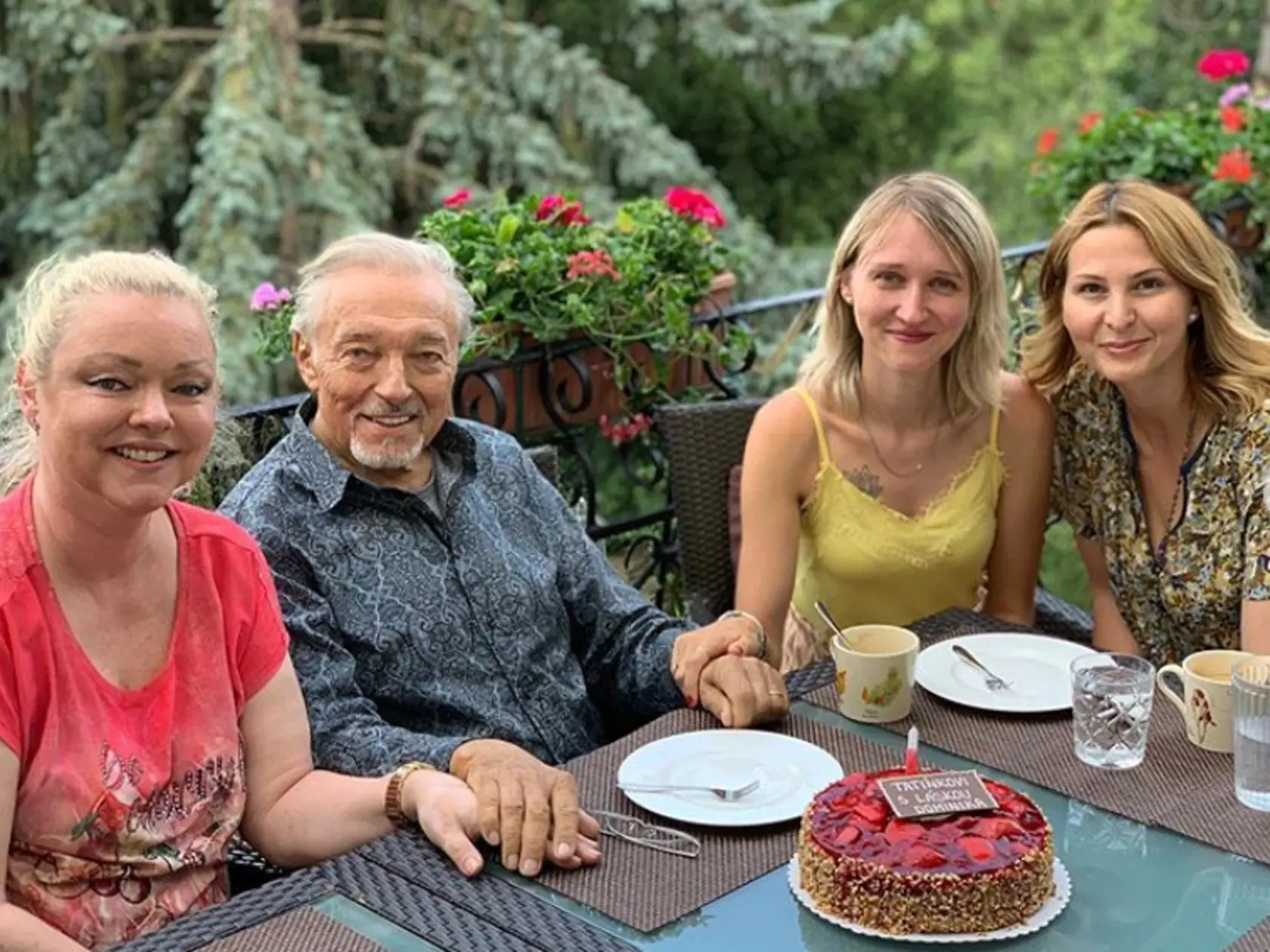 Ivana a Karel Gottovci počas oslavy v roku 2019.