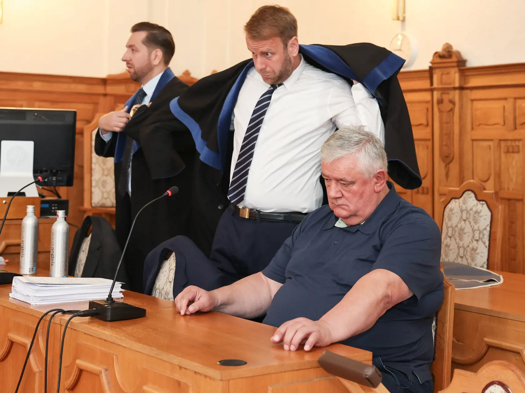 Súdne pojednávanie na špecializovanom trestnom súde v Banskej Bysterici s Jánom Slotom vo zločinu príjmania úplatku formou pomoci.