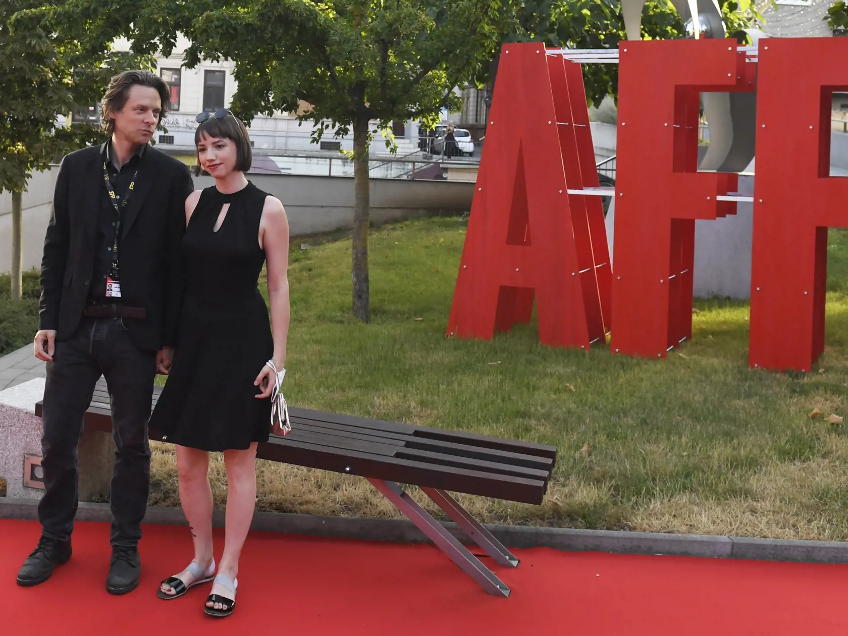 V dňoch 23. – 27. júna 2021 sa koná 28. ročník Medzinárodného filmového festivalu Art Film Fest. Na snímke príchod hostí na slávnostné otvorenie festivalu, vpravo režisérka Tereza Nvotová s manželom. Košice, 24. júna 2021. FOTO TASR – František Iván
