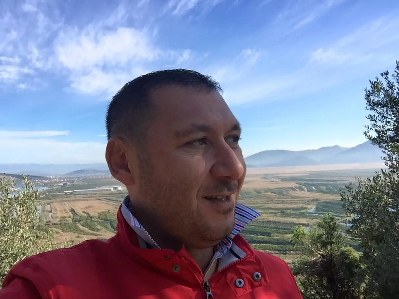 Antonino Vadala je v Taliansku stíhaný za obchodovanie s drogami a legalizáciu  príjmov z trestnej činnosti. Dostal 9 rokov.