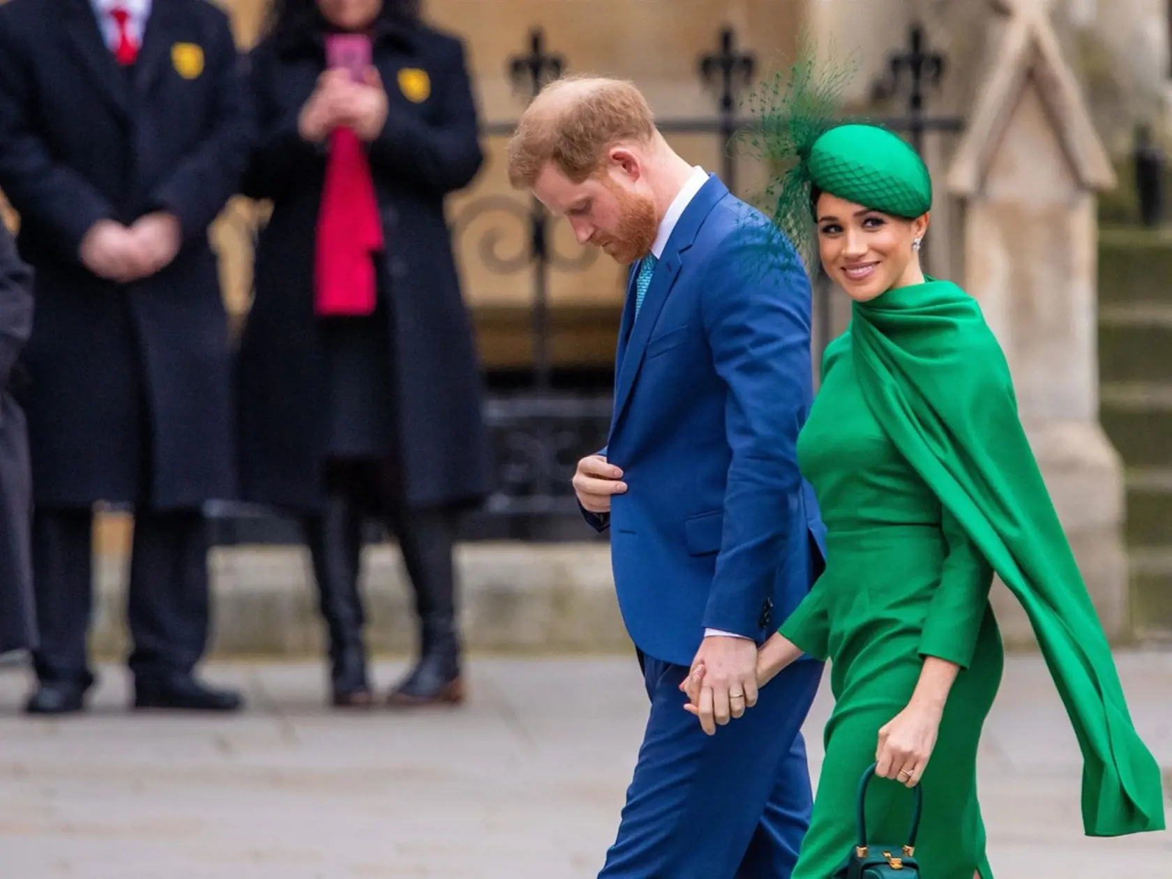 Princ Harry s manželkou Meghan sa zúčastnili posledných oficiálnych kráľovských povinností.