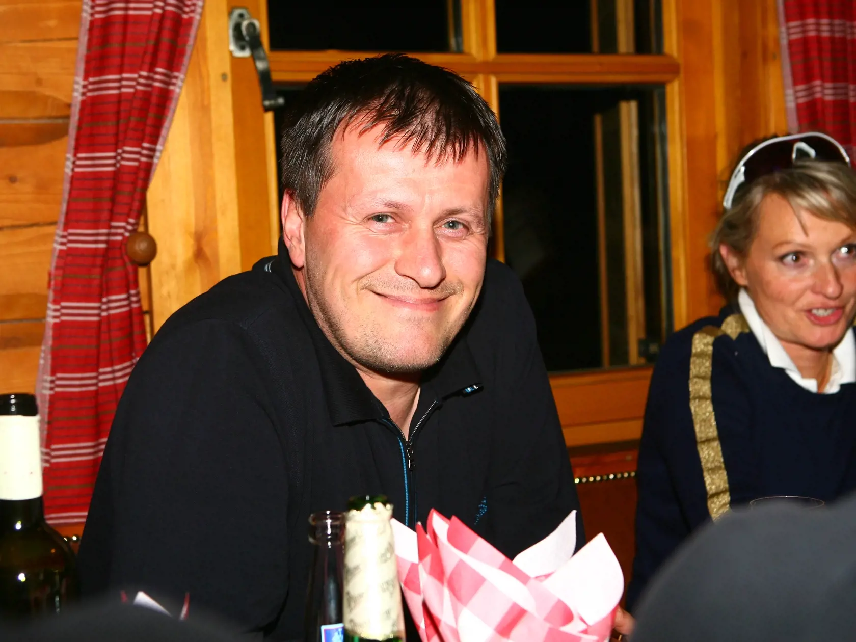 Golfový turnaj umelcov a spevákov na Táloch;Julo Viršík;Simona Bubánová;16.10.2007;foto MICHAL SMRČOK