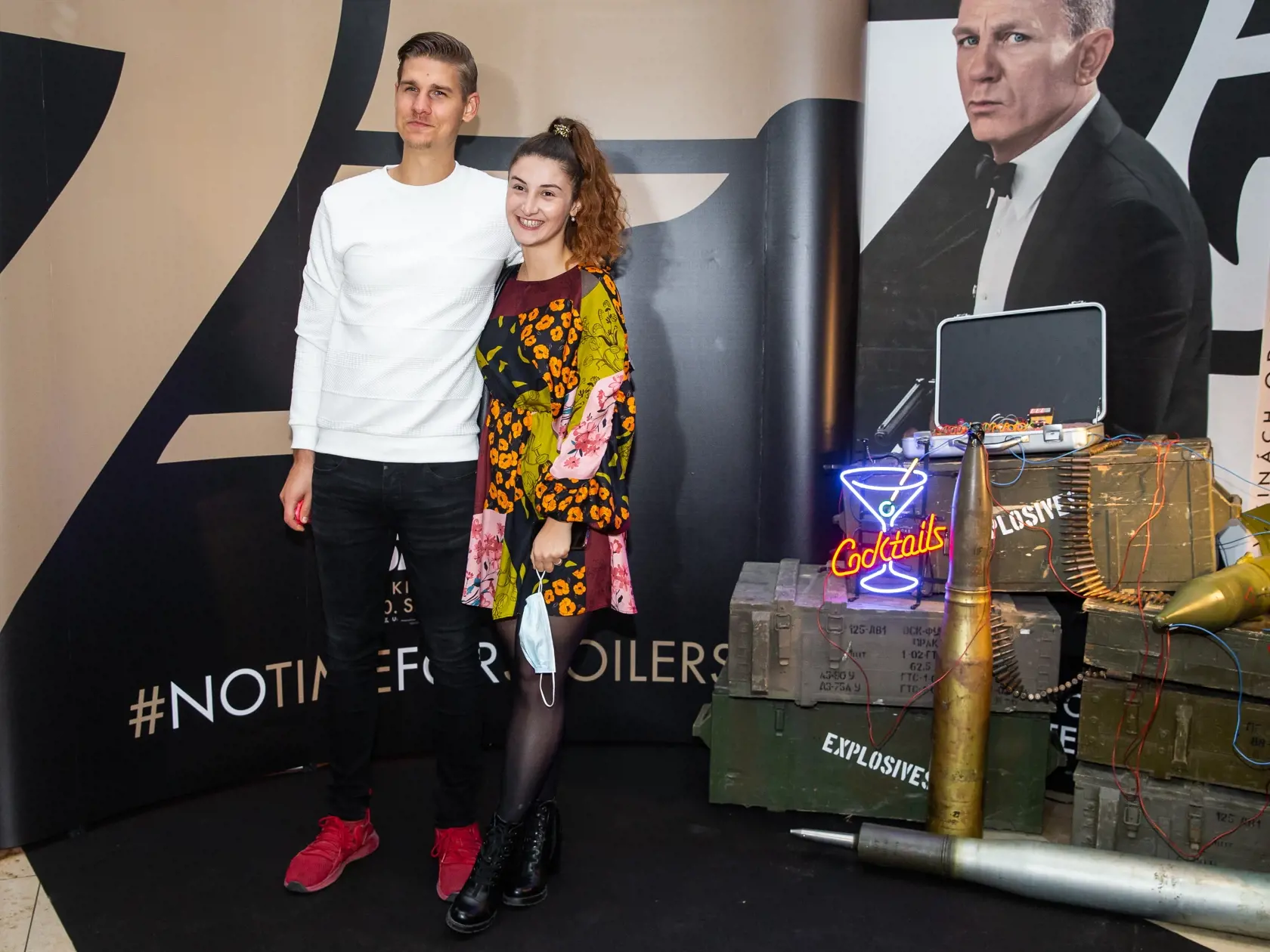 Premiéra filmu "James Bond - Nie je čas zomrieť" v Bratislave. Na snímke Kristína Kocian s manželom Adamom.