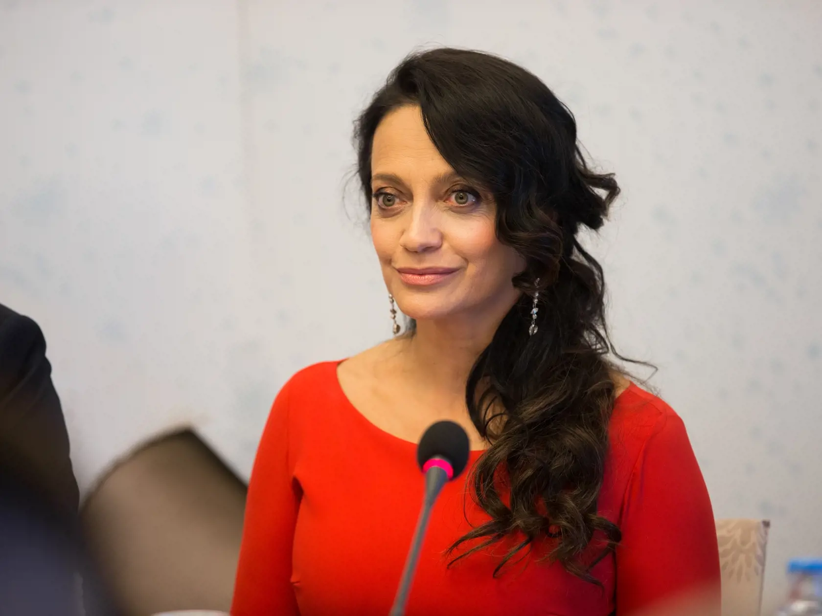 Česká speváčka Lucie Bílá na tlačovej konferencii v Bratislave kde priblížila svoj najbližší koncert.
