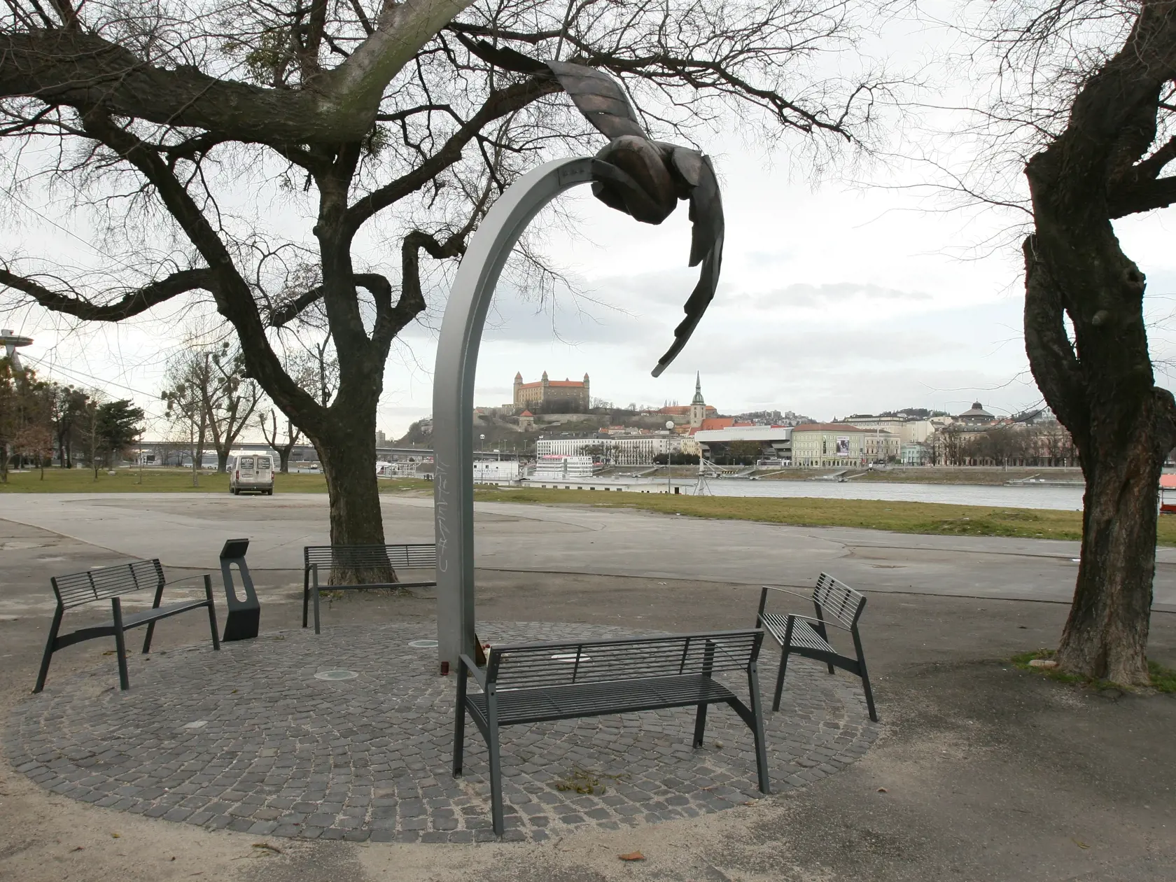 Pamätník - Daniel Tupý ;;27.02.2008 Bratislava;foto: Matej Kalina