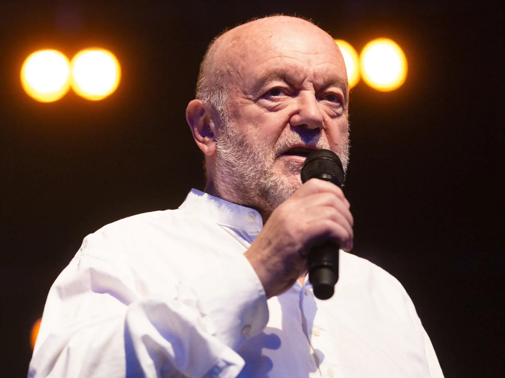 Na snímke spevák, zakladateľ podujatia a organizátor Peter Lipa počas otvorenia 45. ročníka festivalu Bratislavské jazzové dni Slovenská sporiteľňa 2019 v Bratislave 25. októbra 2019.