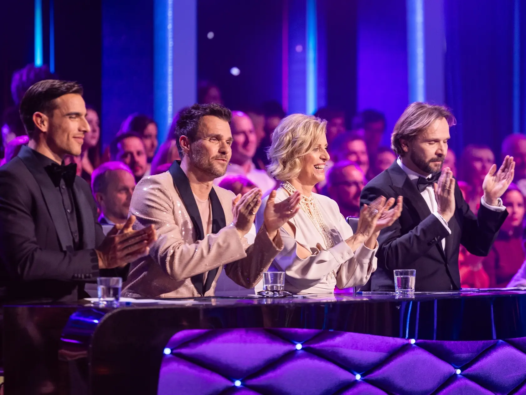 Porota Ján Ďurovčík, Tatiana Drexler, Adam Bardy a Leoš Mareš počas deviateho kola Let's dance 2025.