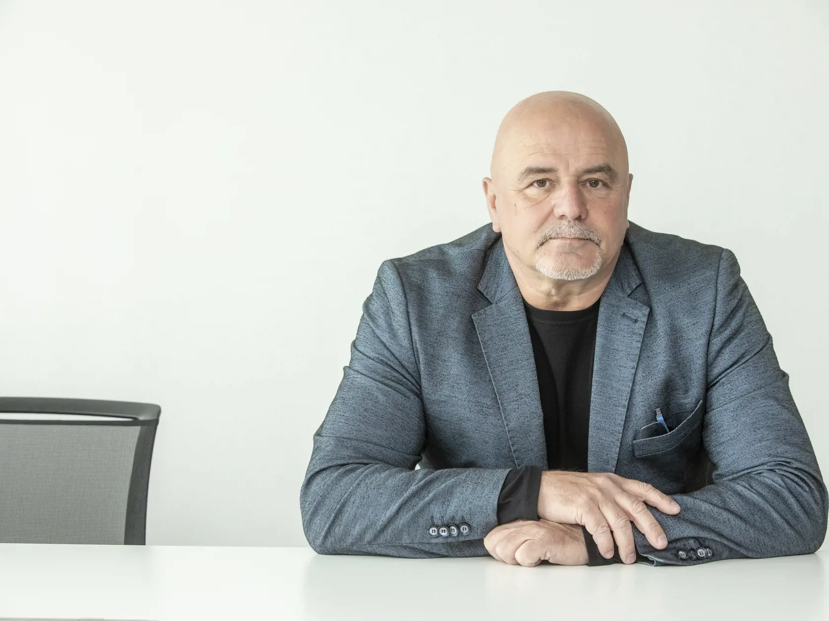Na snímke je Ivan Bella, ktorý ako prvý občan Slovenskej republiky vyletel do kozmického priestoru.