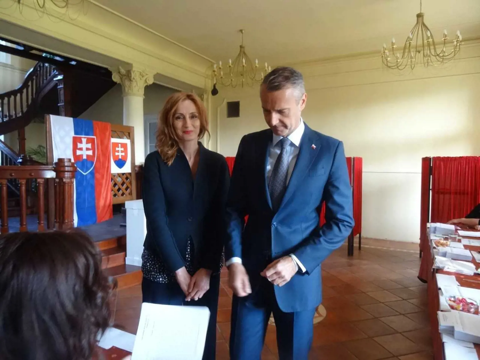 Richard Raši volil spoločne s manželkou.