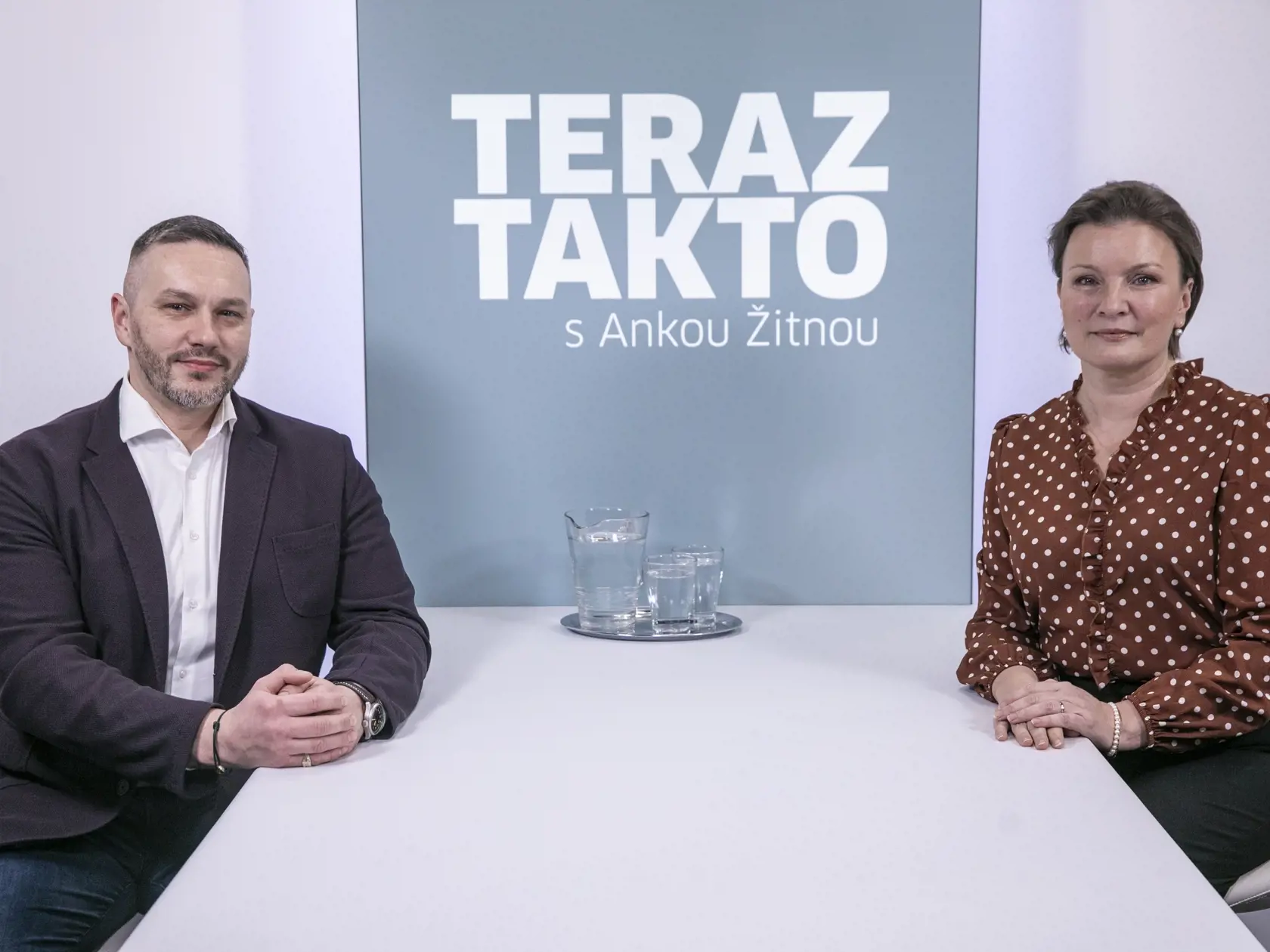 Diskusná relácia "Teraz Takto s Ankou Žitnou", ktorej hosťom bol bývalý riaditeľ SIS Michal Aláč.
