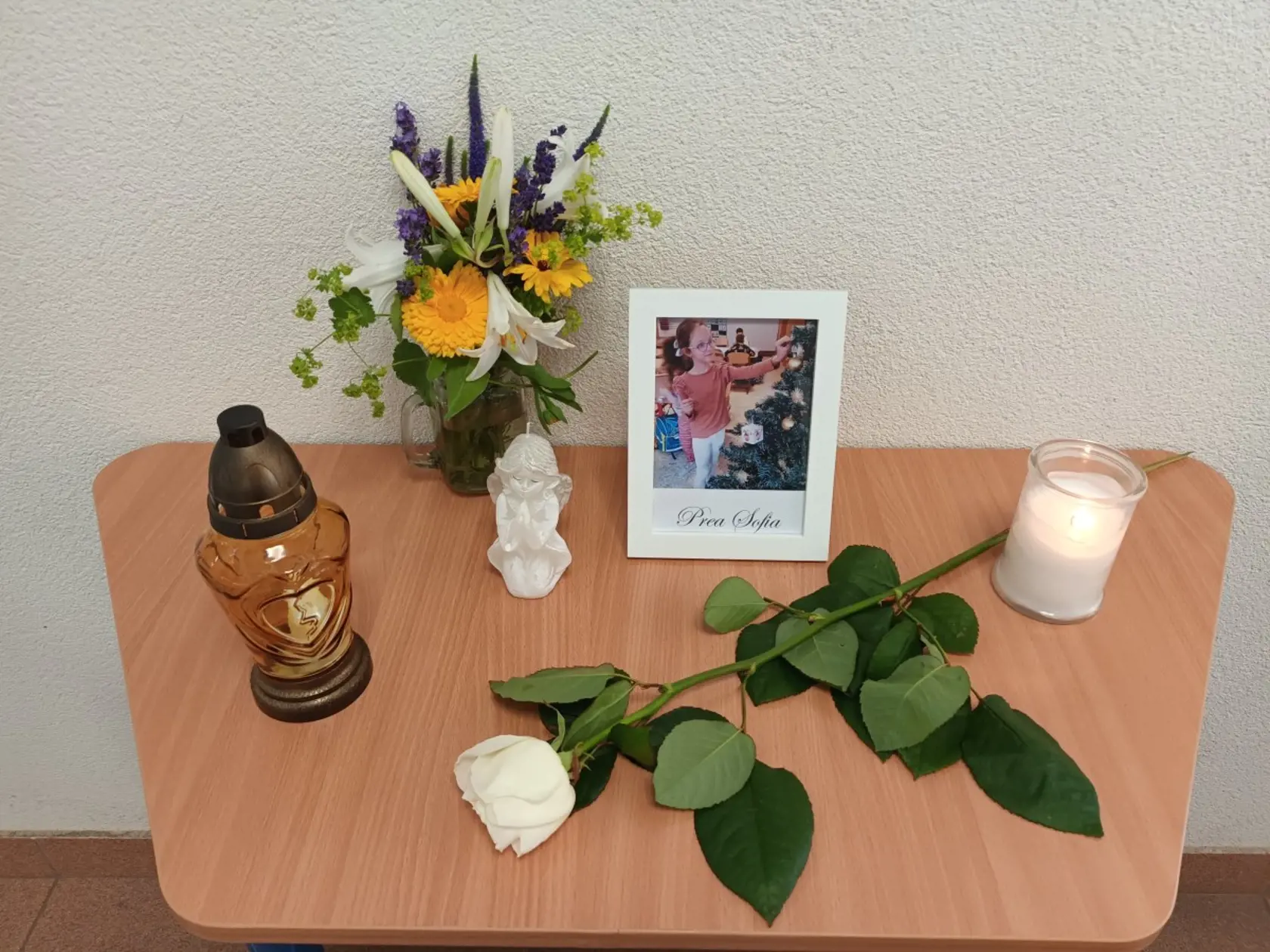 Pietne miesto v základnej škole, ktorú navštevovala malá Prea Sofia.