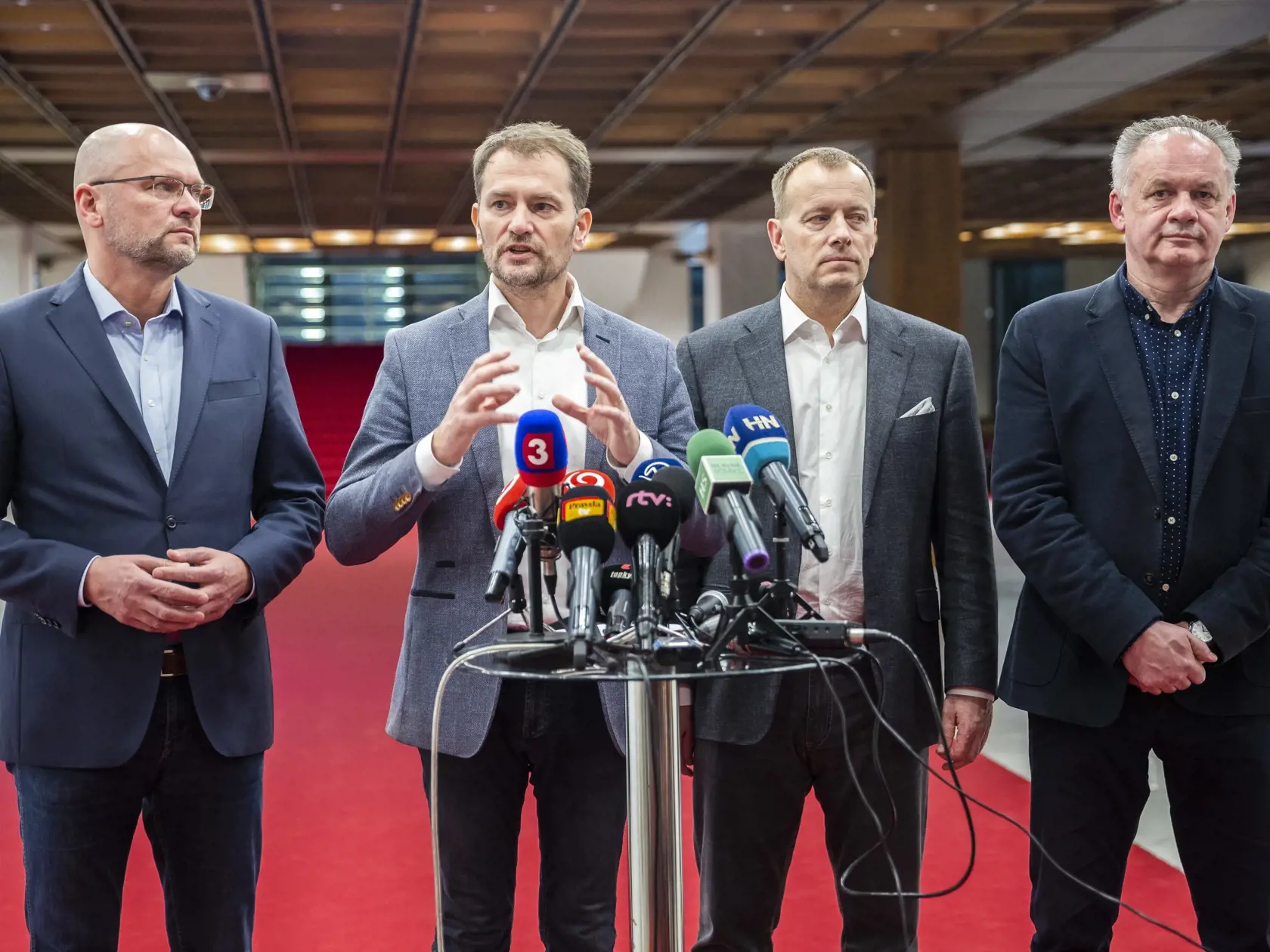 Na snímke lídri strán zľava Richard Sulík (SaS), Igor Matovič (OĽaNO), Boris Kollár (Sme rodina) a Andrej Kiska (Za ľudí) počas tlačovej konferencie po spoločnom stretnutí o možnej budúcej koaličnej vláde po voľbách do NRSR v Bratislave 5. marca 2020.
