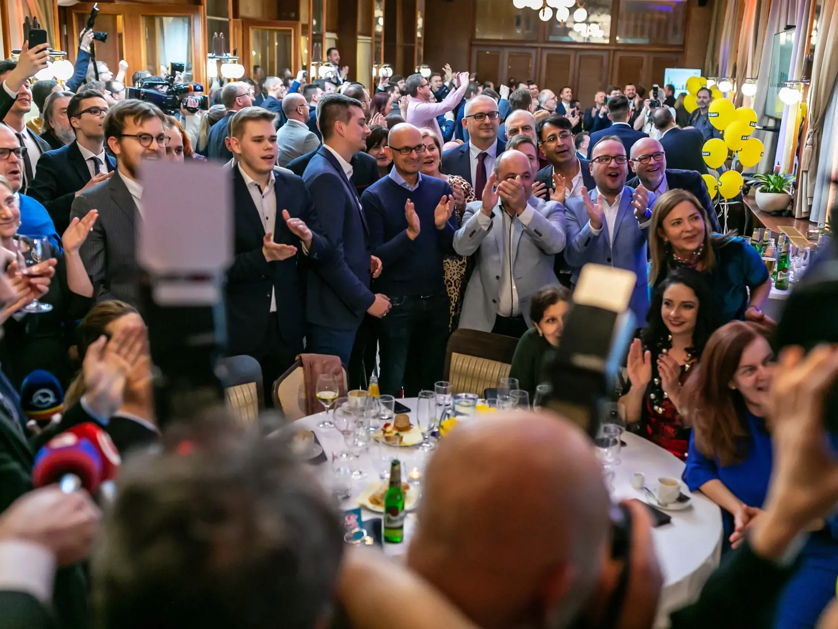 Na snímke centrála politickej strany Za ľudí počas volebnej noci do Národnej rady Slovenskej republiky, 29.2.2020.