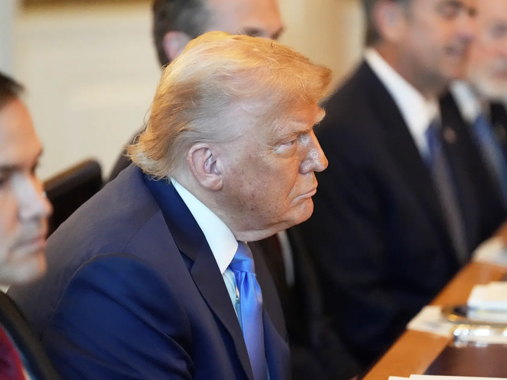 Americký prezident Donald Trump počas stretnutia s izraelským premiérom Benjaminom Netanjahuom v Modrej miestnosti Bieleho domu vo Washingtone v pondelok 7. júla 2025.