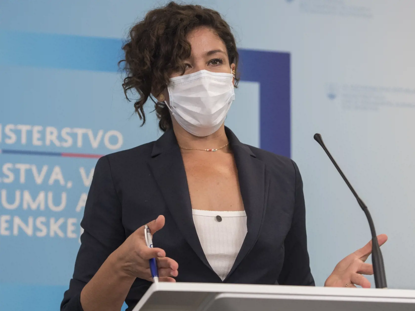 Europoslankyňa Lucia Ďuriš Nicholsonová informovala o nevyužitých eurofondoch.
