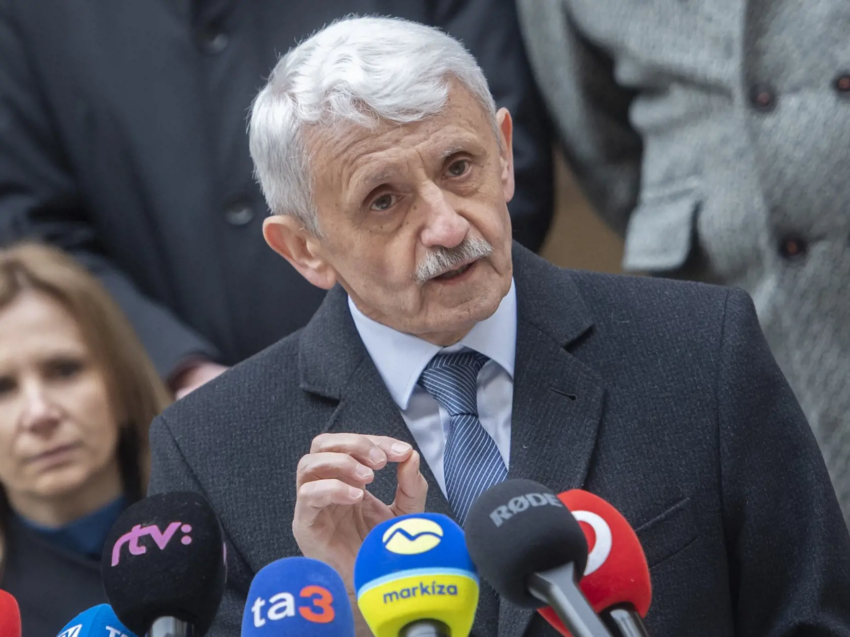 Na snímke Mikuláš Dzurinda ohlásil zber podpisov na vznik novej politickej strany Modrí 6. marca 2023 v Bratislave. FOTO TASR - Martin Baumann