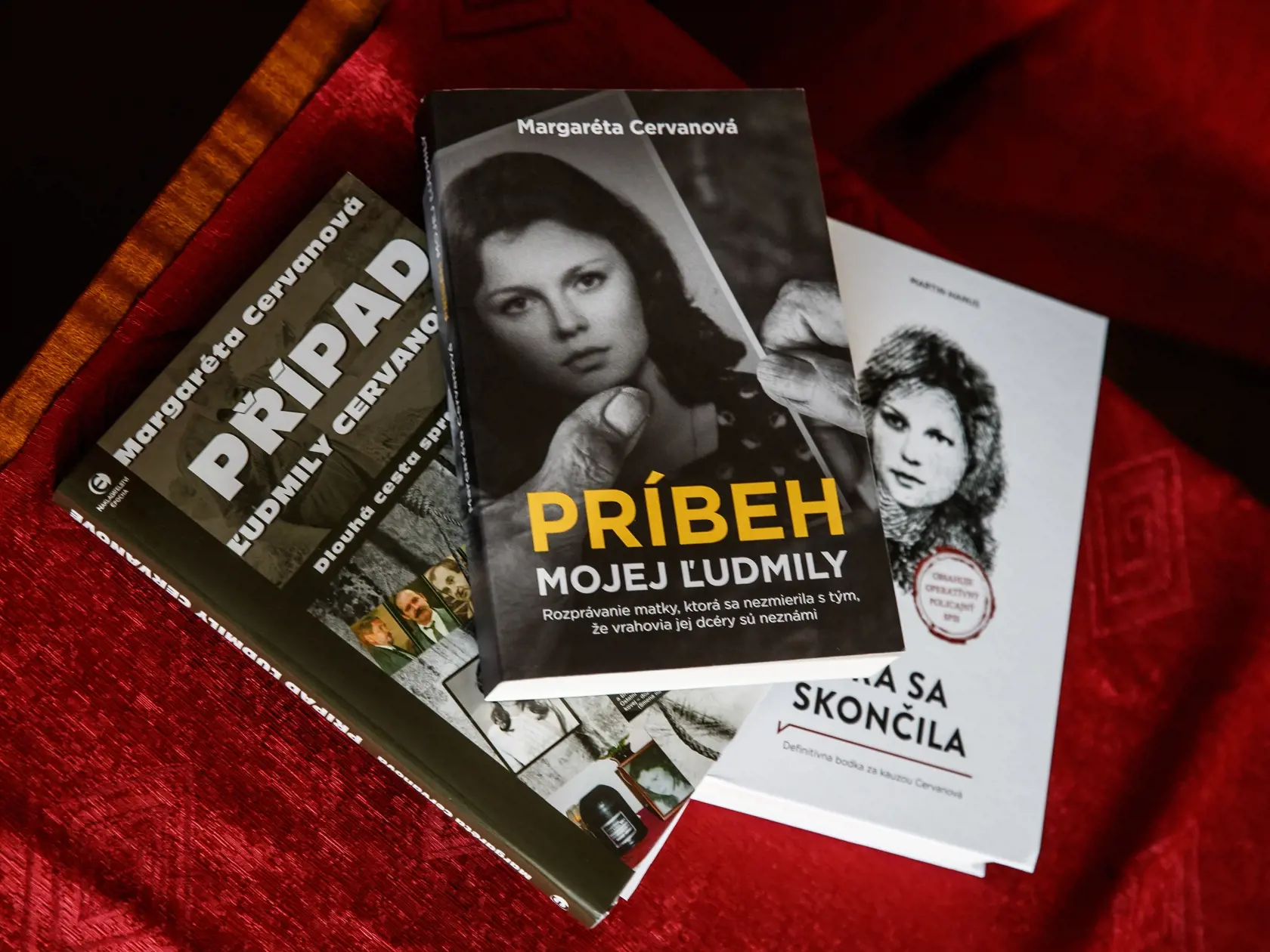 Kauzou sa inšpirovalo niekoľko autorov, ktorí o prípade zavraždenej Ľudmily Cervanovej napísali knihu.