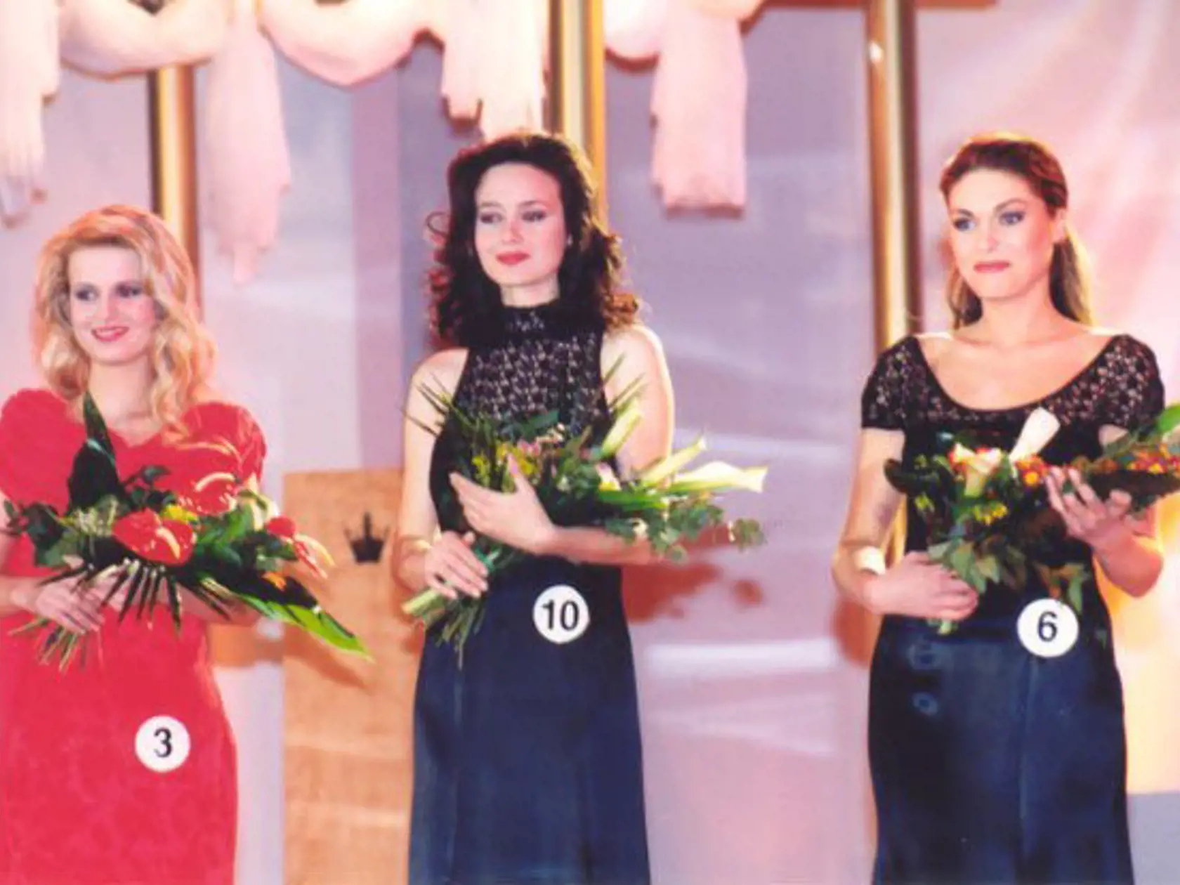 1996: Vladimíra Hreňovčíková získala titul Miss len ako 17-ročná. Na súťaži Miss Universe v 1998 na Hawaii získala významný titul Miss Photogenic!