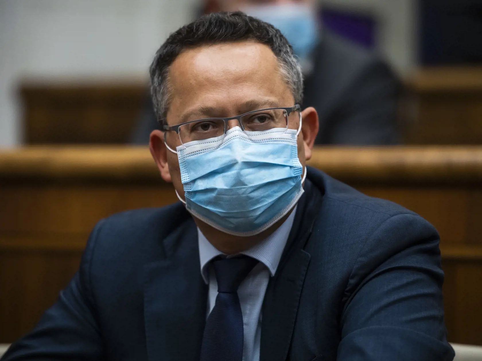 Exminister financií Ladislav Kamenický navrhol Matovičovi, aby si členovia vlády zmrazili platy.