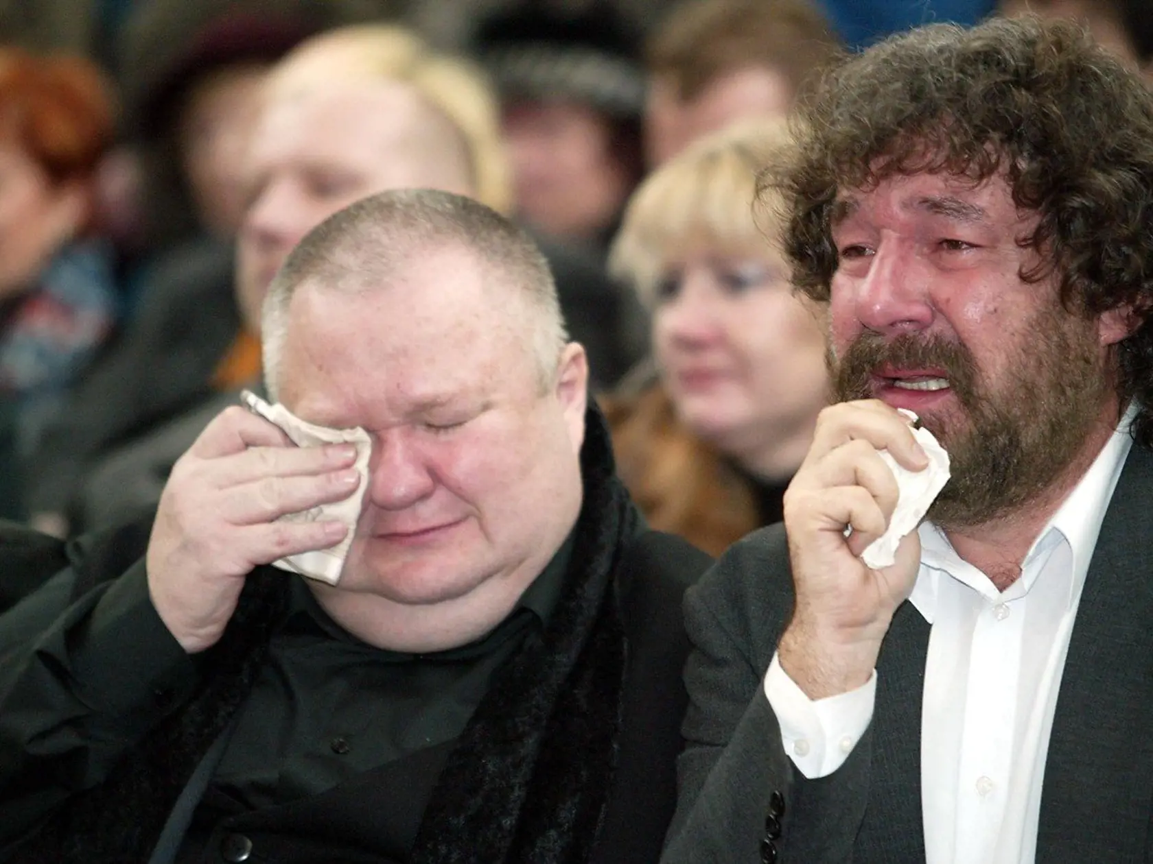 Helena RÅ¯Å¾iÄkovÃ¡ - pohÅ™eb ve StraÅ¡nickÃ©m krematoriu. VÃ¡clav Glazar a reÅ¾isÃ©r ZdenÄ›k TroÅ¡ka. COLOR. > 09.01.2004, Image: 81074329, License: Rights-managed, Restrictions: PÅ™i pouÅ¾itÃ­ tohoto snÃ­mku povinnost uvÃ©st kredit ve formÄ›: DAVID NEFF / MAFRA / Profimedia, Model Release: no, Credit line: Profimedia, MFDNES + LN