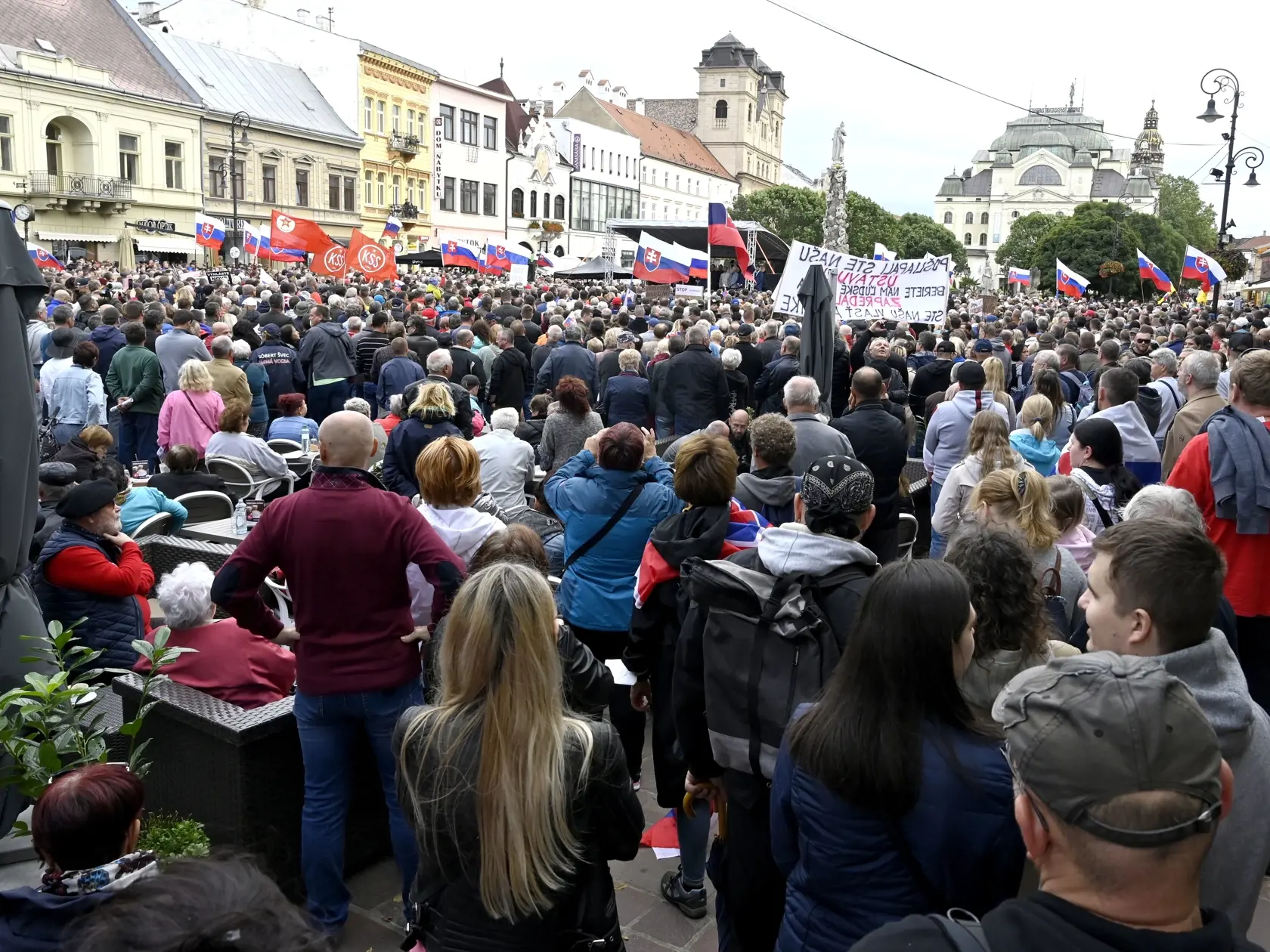 Posledný protivládny protest sa za účasti Smeru-SD uskutočnil 1. septembra v Košiciach.