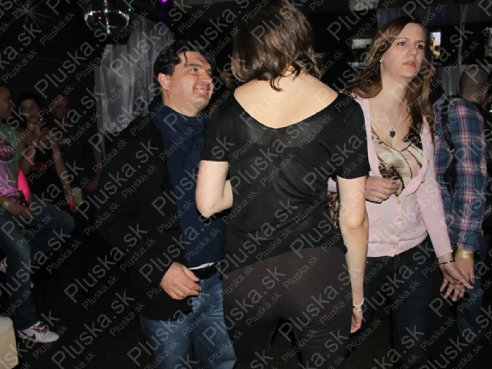 19. február 2011,
00.05 h - S brunetkou: Ženy
sa o neho
priam
bili.